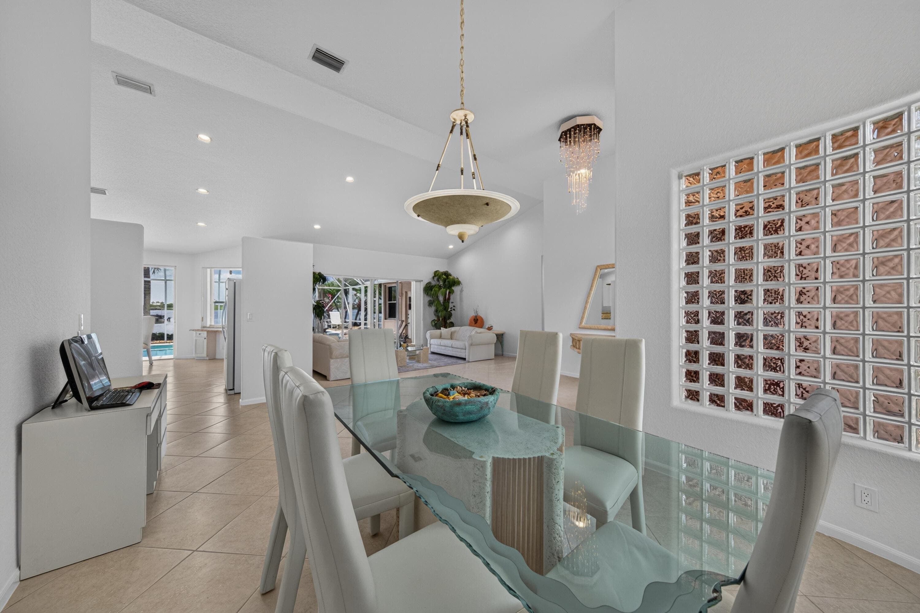 1501 NW 180th Way, Pembroke Pines, FL 33029 — photo 14 of 63