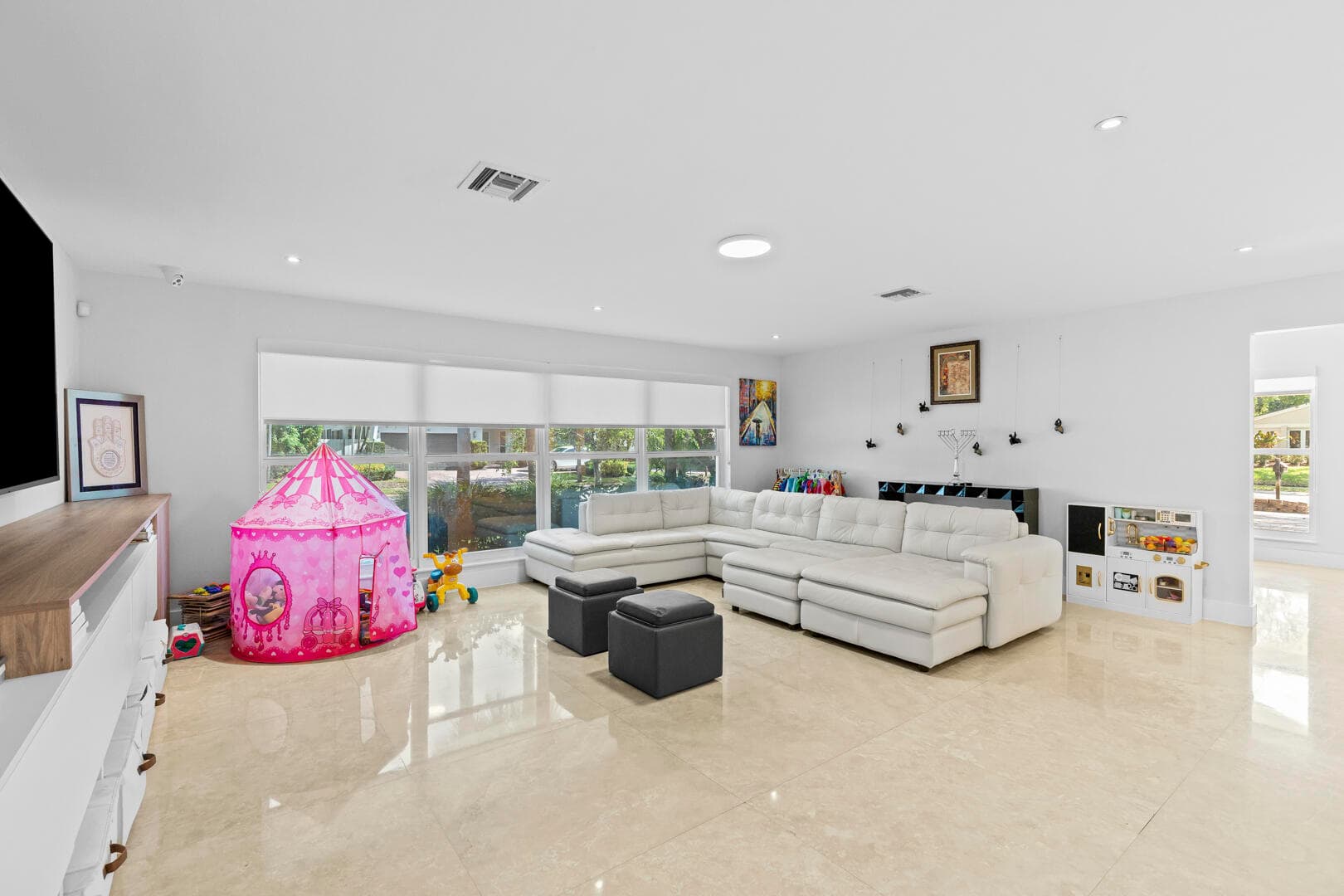 3870 N 31st Terrace, Hollywood, FL 33021 — photo 13 of 46