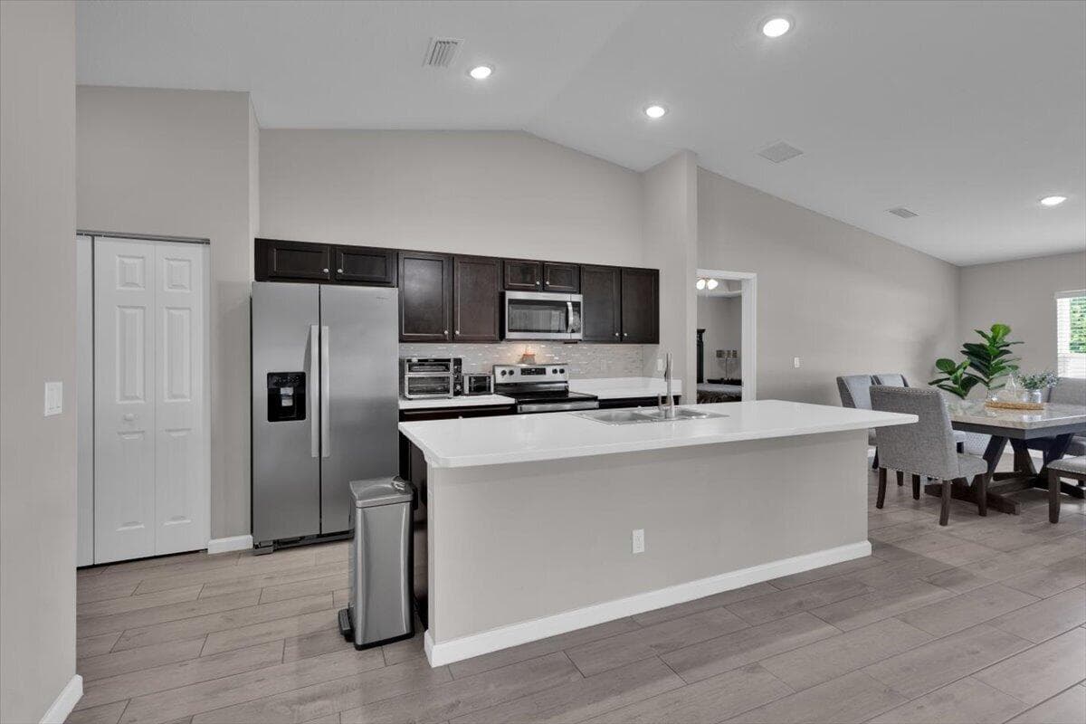 449 SE Whitmore Drive, Port St. Lucie, FL 34984 — photo 16 of 59