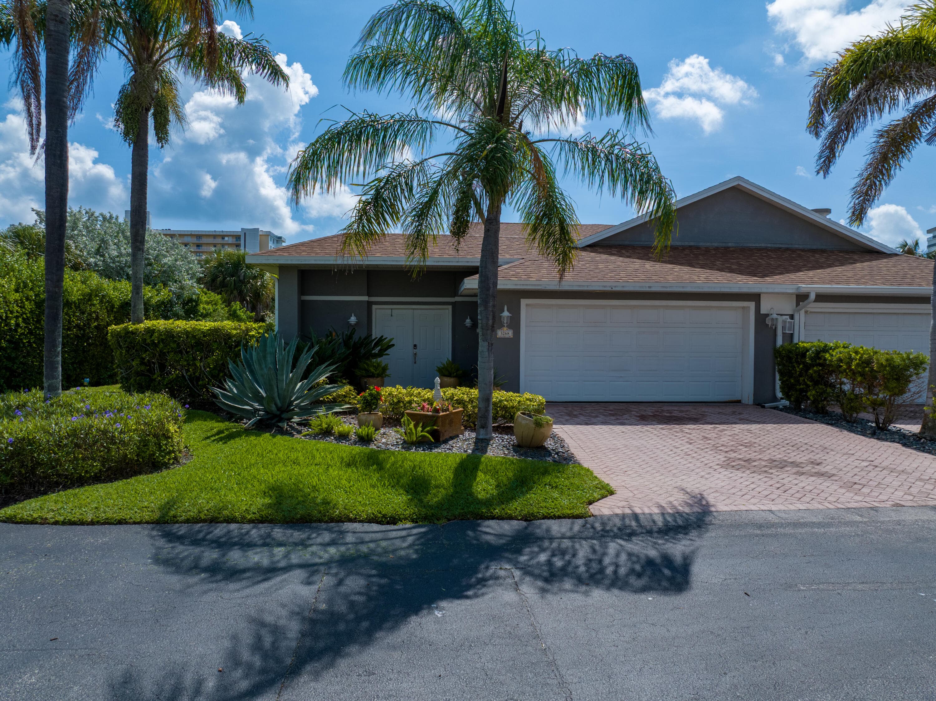 3268 Lakeshore Drive, Hutchinson Island, FL 34949 — photo