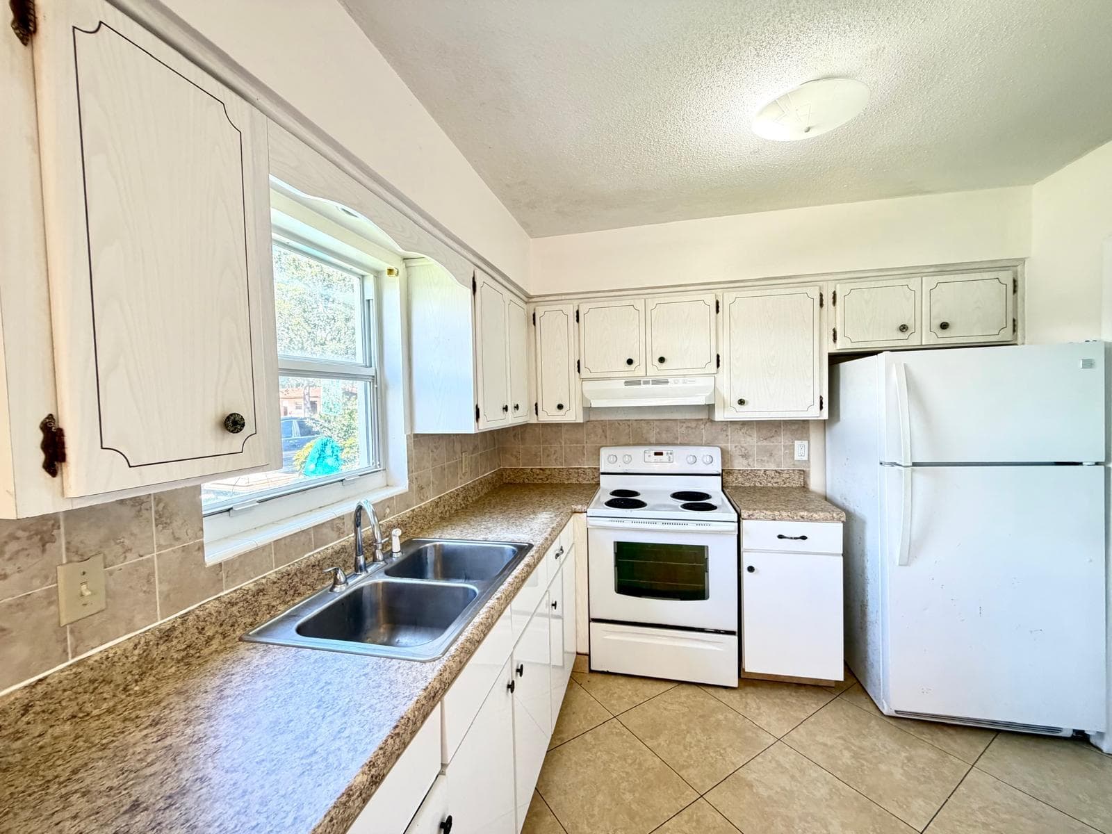 4731 NE 21st Terrace 2, Lighthouse Point, FL 33064 — photo 1 of 29