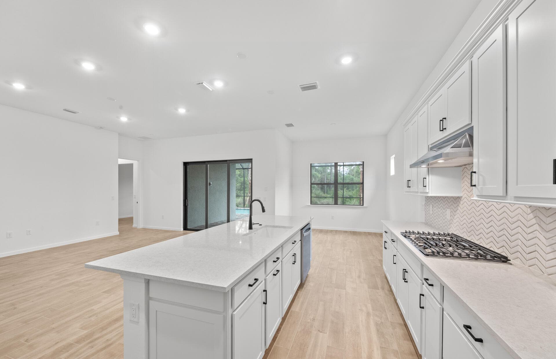 2107 Freemont Drive, Naples, FL 34120 — photo 22 of 46