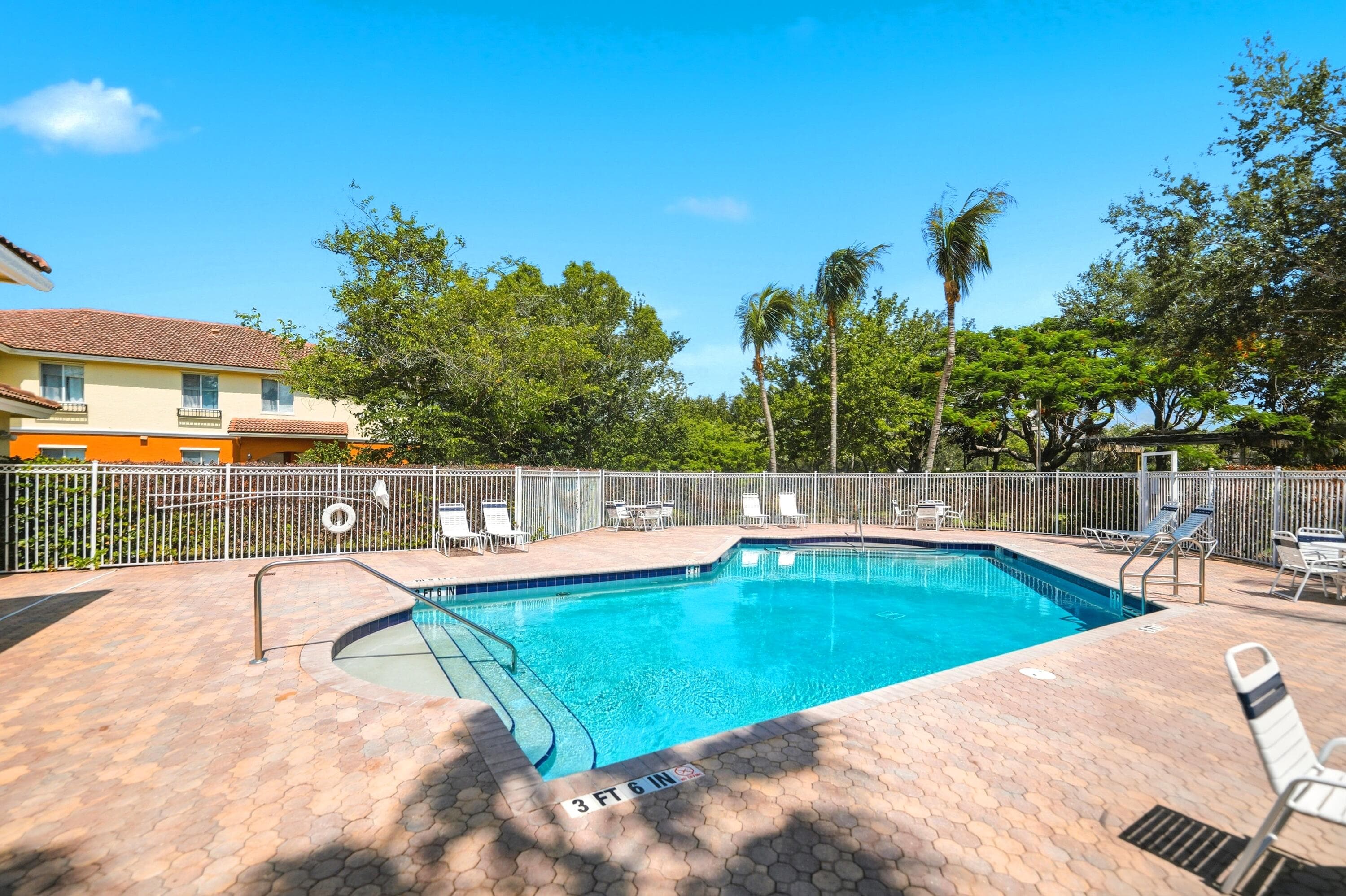 58 SE Palermo Court 104, Stuart, FL 34994 — photo 29 of 37