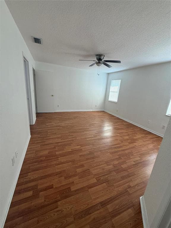 2927 Bogota Avenue, Hollywood, FL 33026 — photo 11 of 37