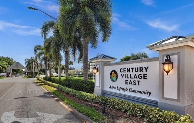 296 Grantham F F, Deerfield Beach, FL 33442 — photo 1 of 13