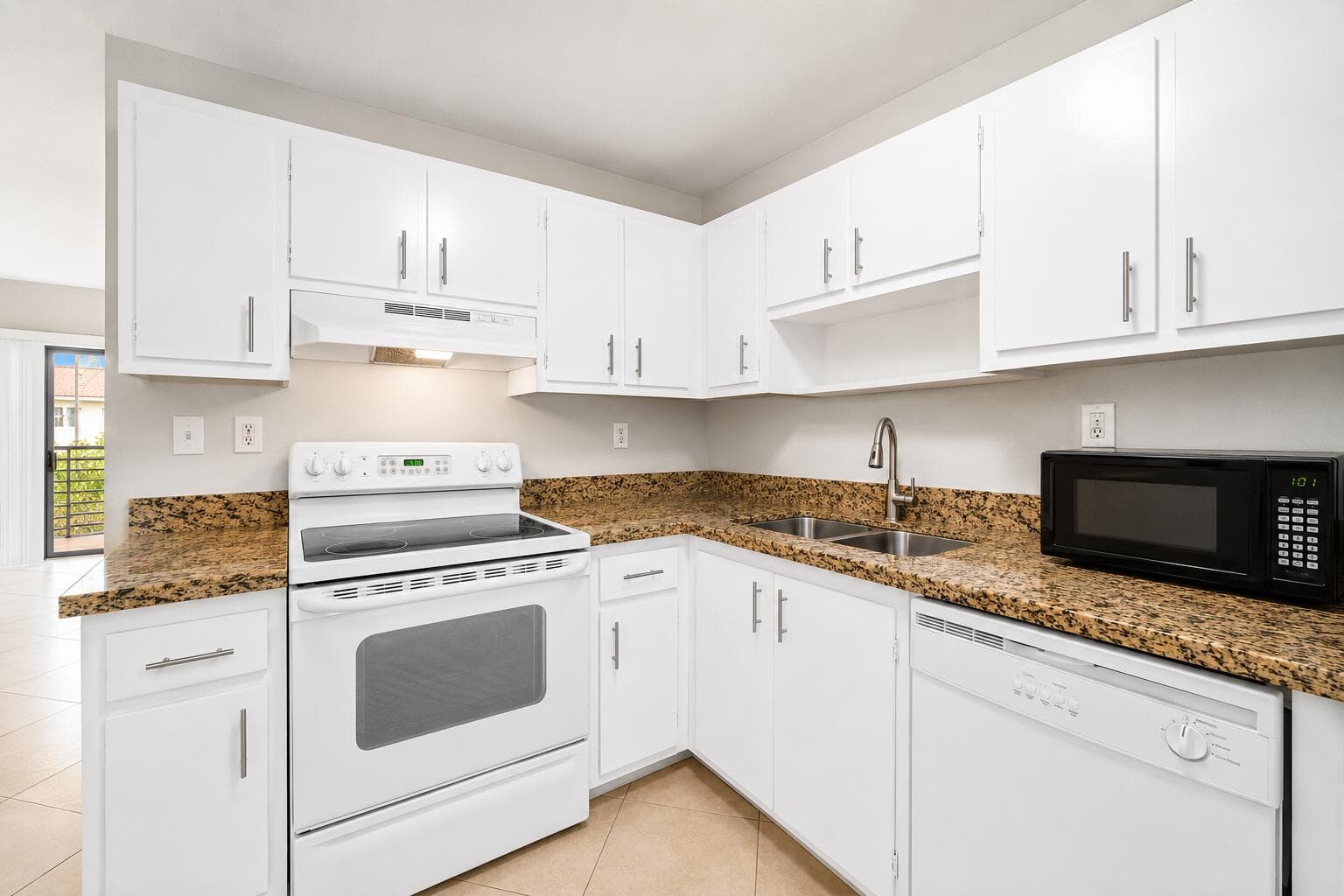 503 Gardens Drive 202, Pompano Beach, FL 33069 — photo 3 of 35