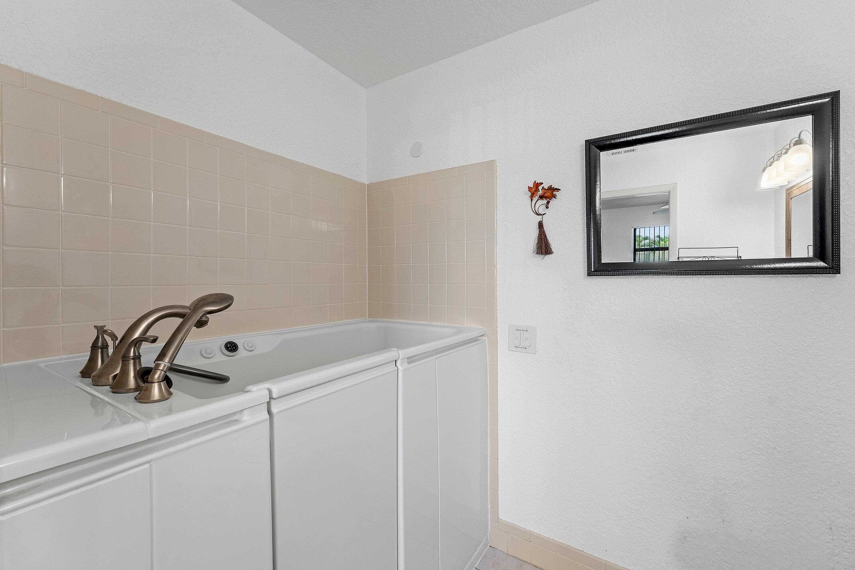 2638 Gately Drive E 125, West Palm Beach, FL 33415 — photo 13 of 27