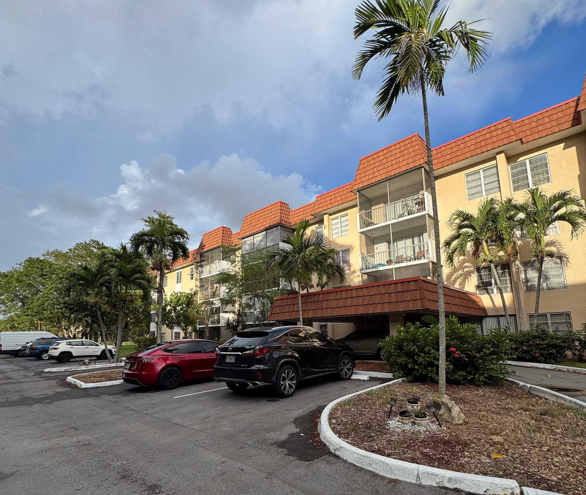4166 Inverrary Drive 104, Lauderhill, FL 33319 — photo 4 of 18