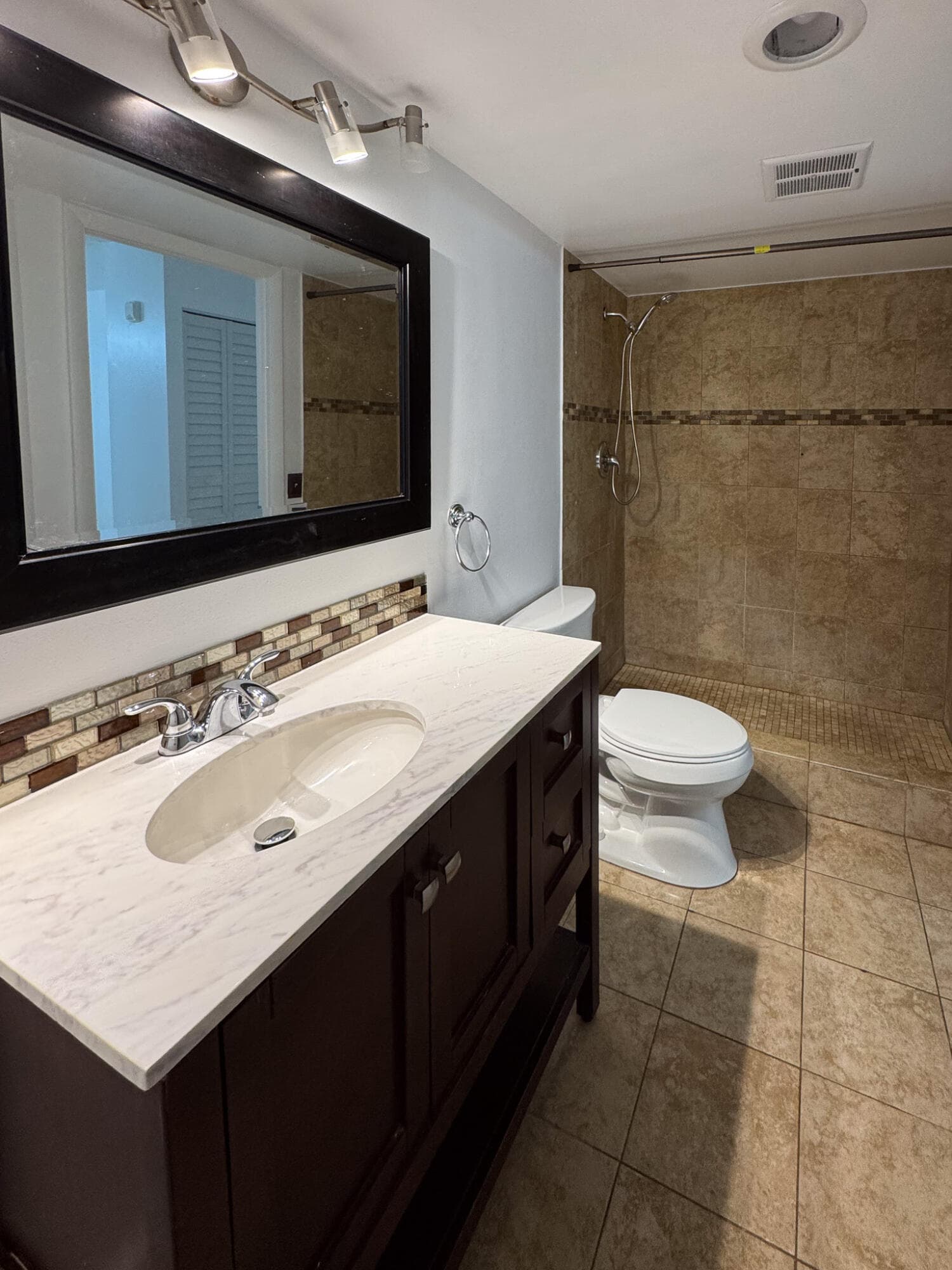 4166 Inverrary Drive 104, Lauderhill, FL 33319 — photo 3 of 18