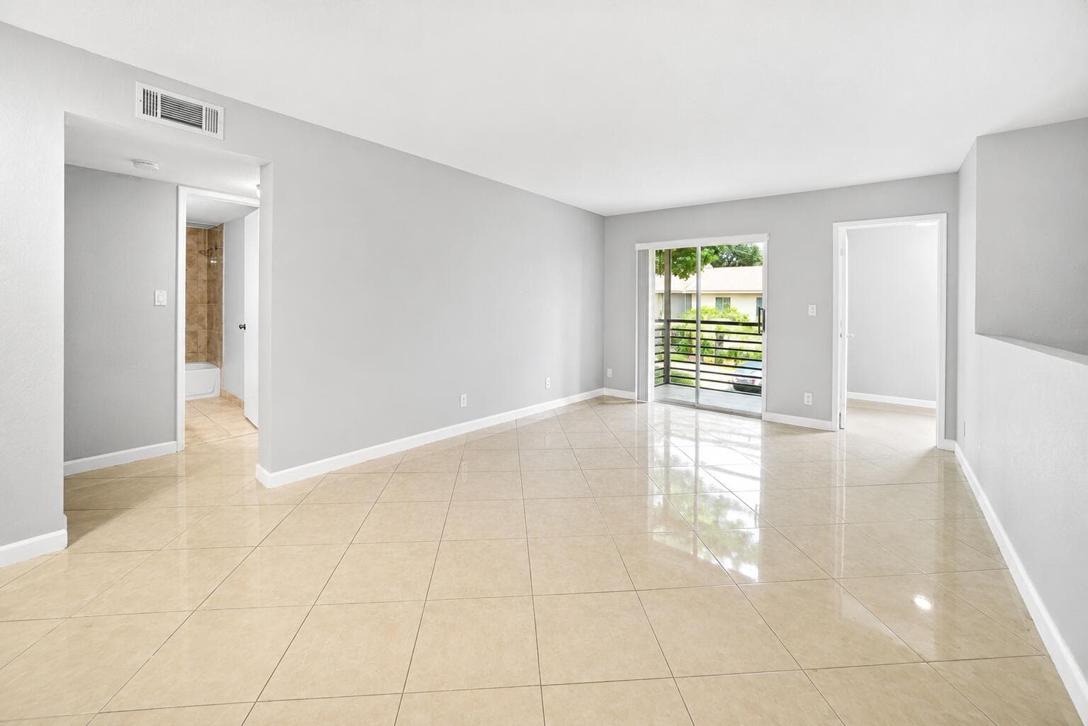 503 Gardens Drive 202, Pompano Beach, FL 33069 — photo 7 of 35