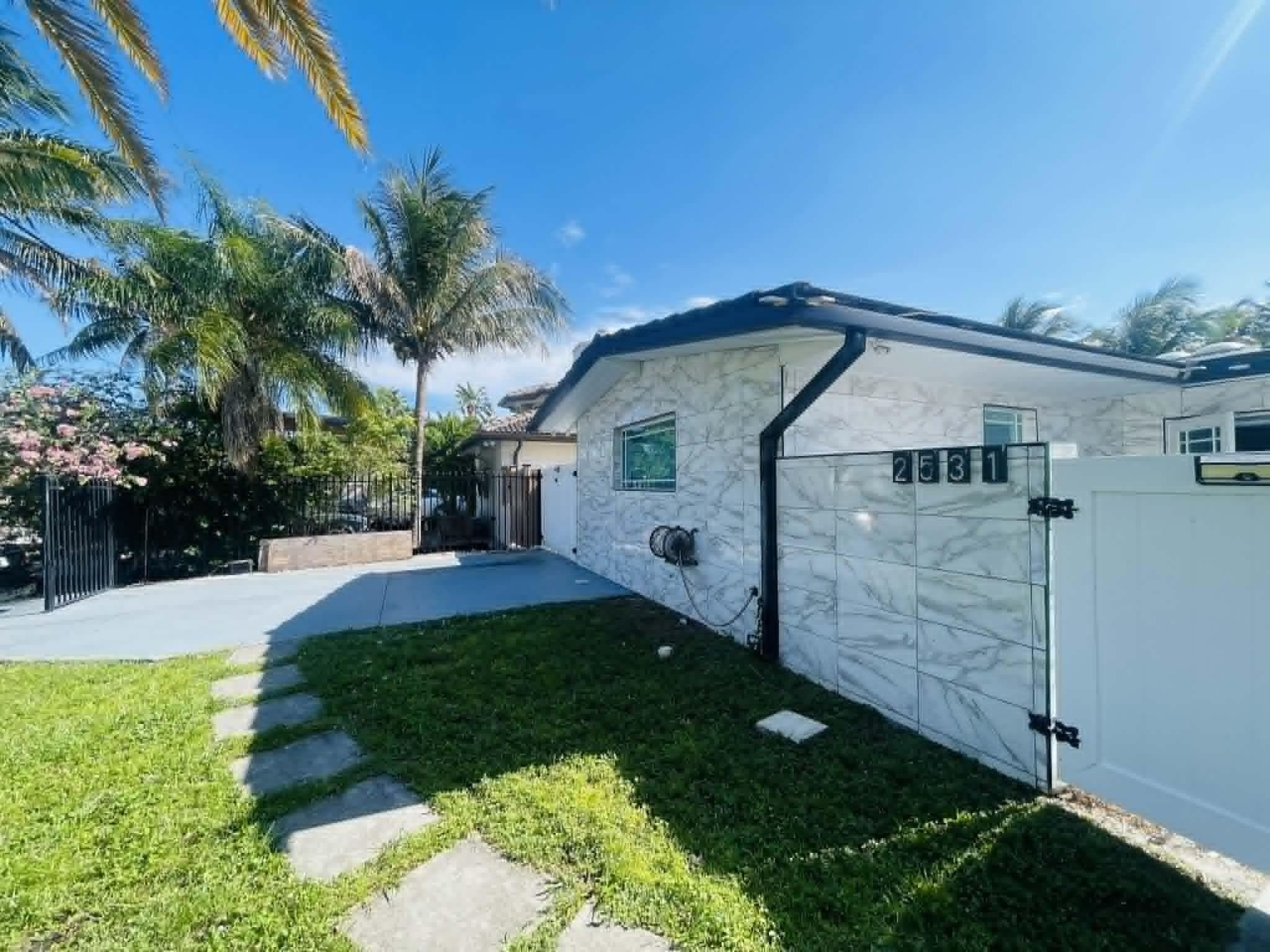 2531 Gulfstream Lane, Fort Lauderdale, FL 33312 — photo 11 of 17