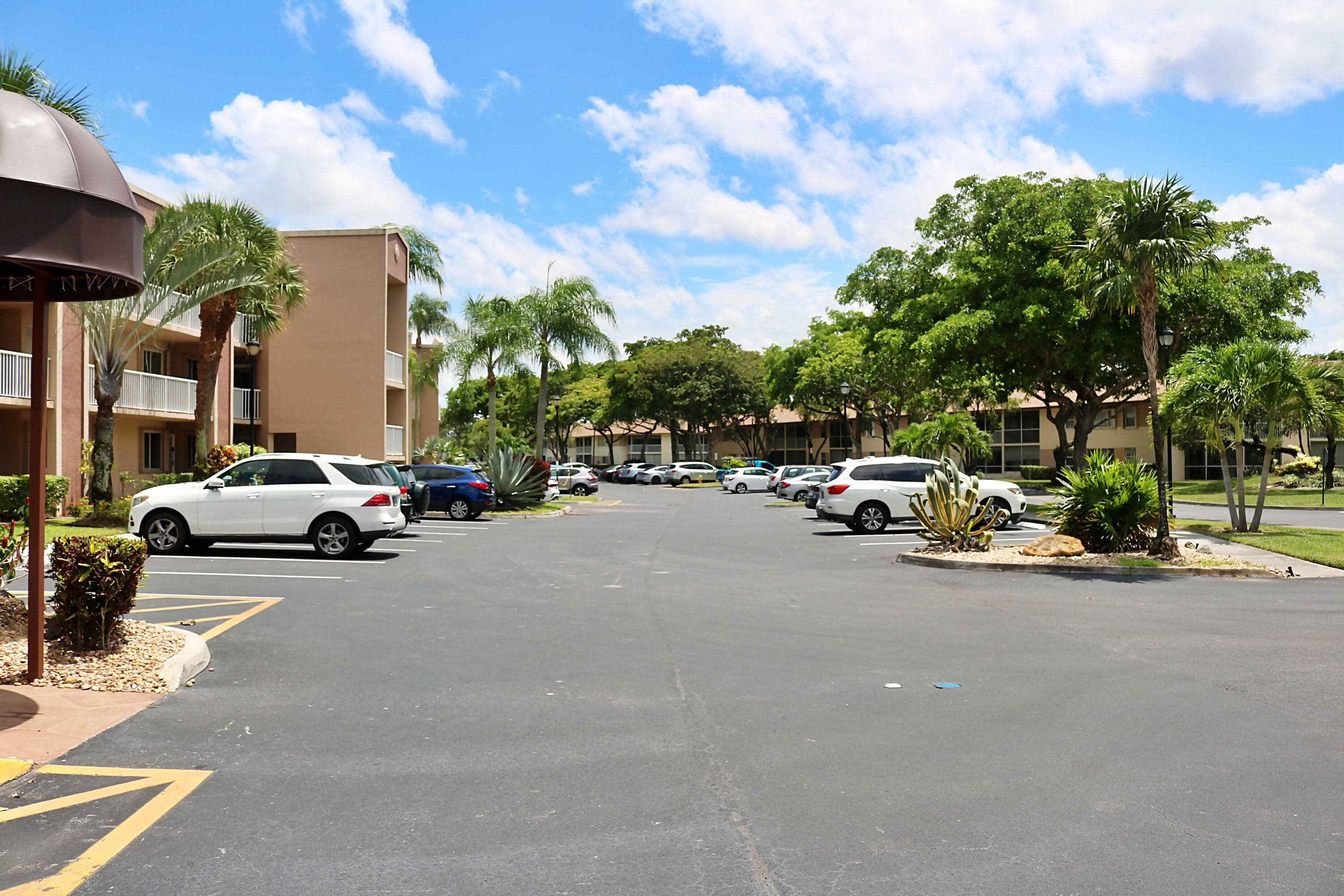 Condominium in Tamarac — photo 6 of 29