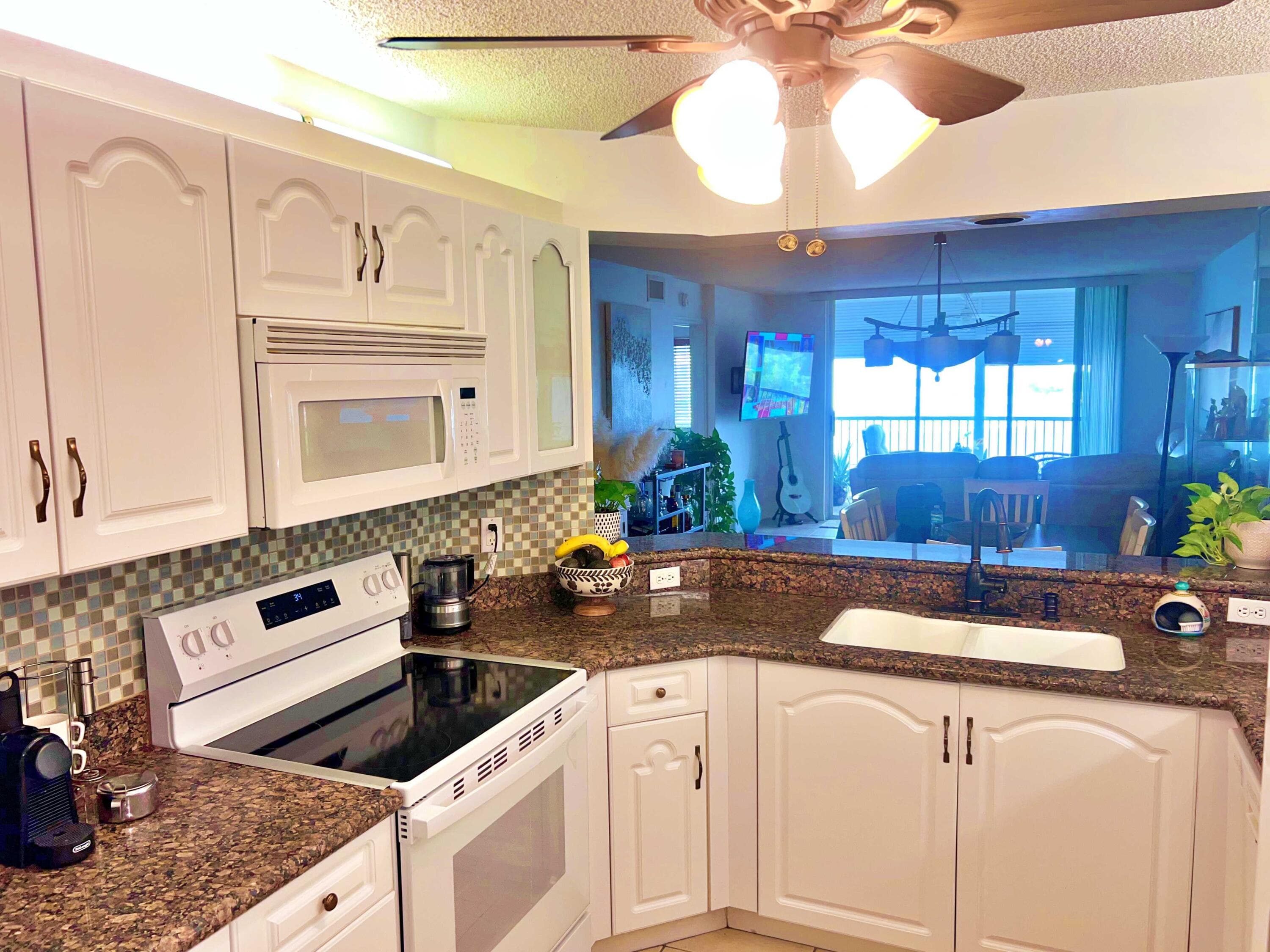 Condominium in Tamarac — photo 8 of 29