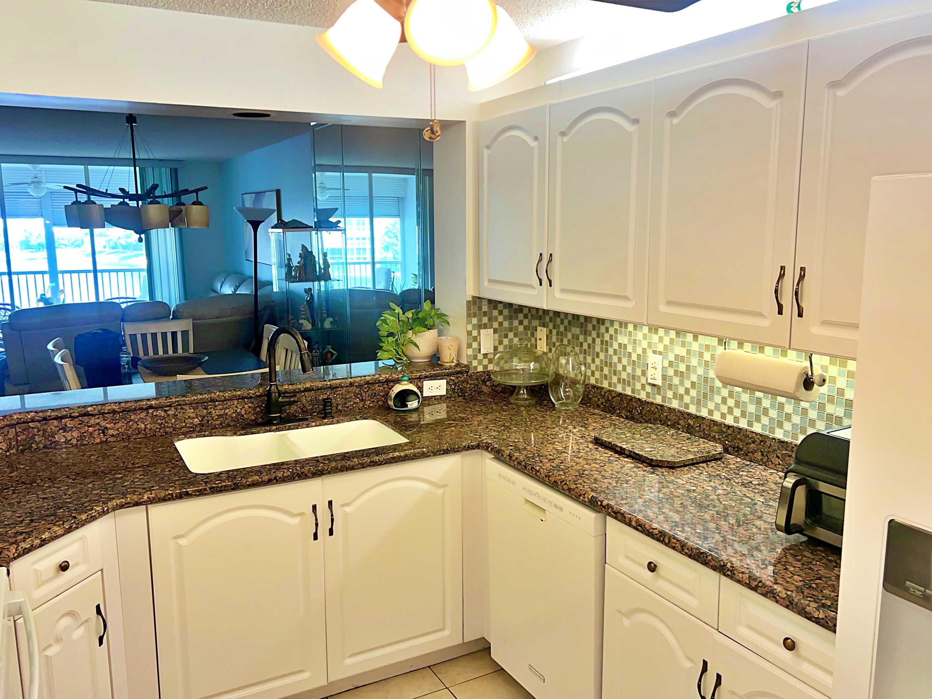 Condominium in Tamarac — photo 9 of 29