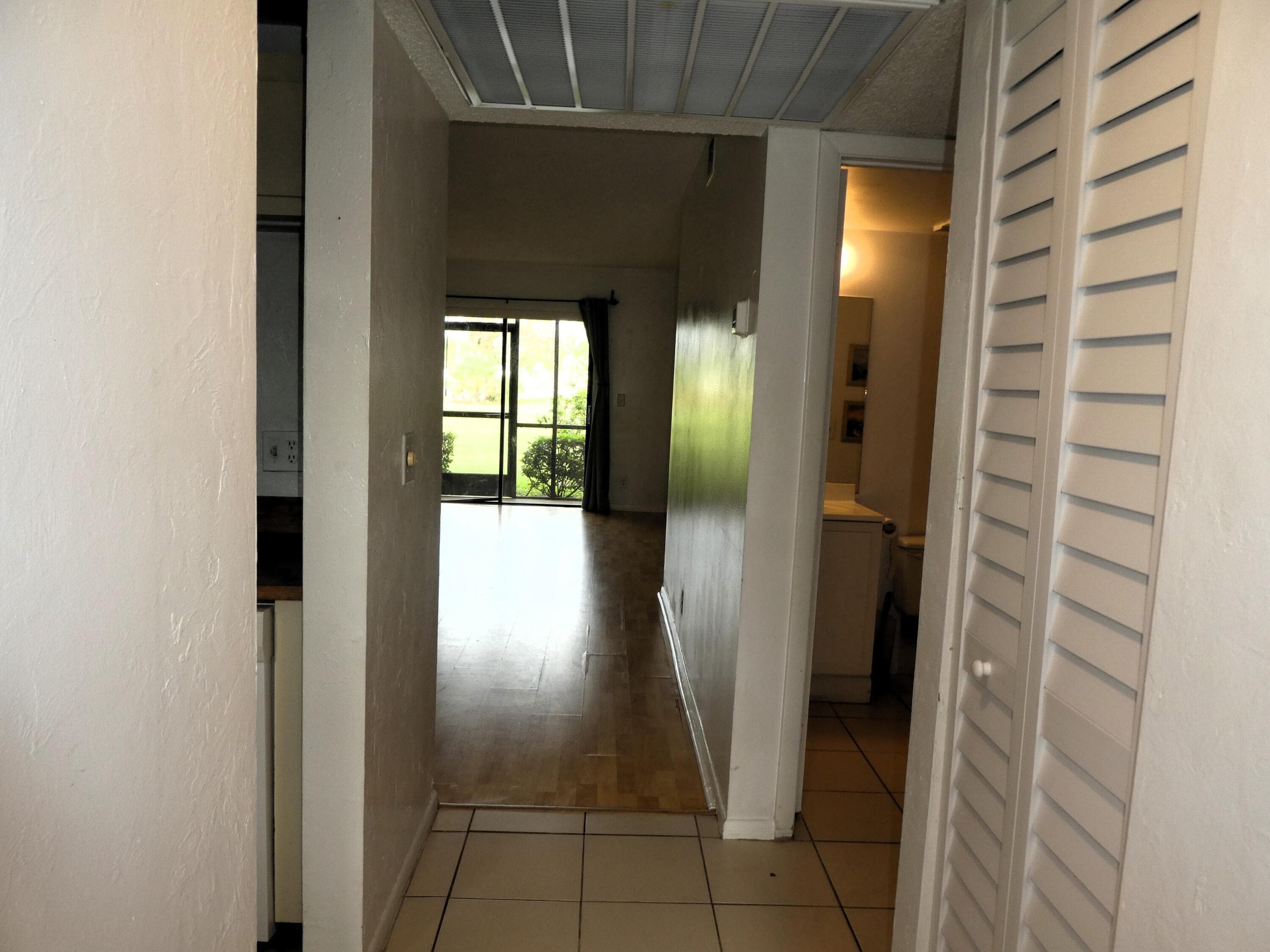 7149 Golf Colony Court 102, Lake Worth, FL 33467 — photo 2 of 15