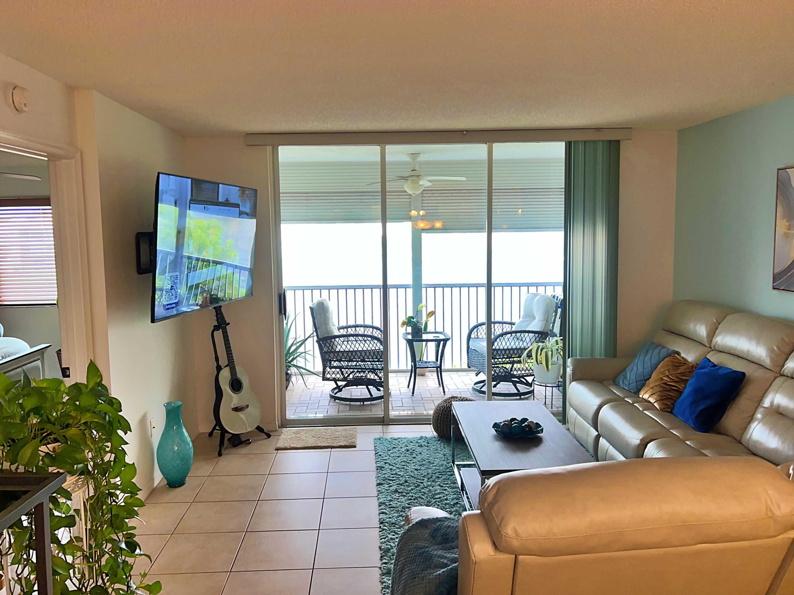 Condominium in Tamarac — photo 16 of 29