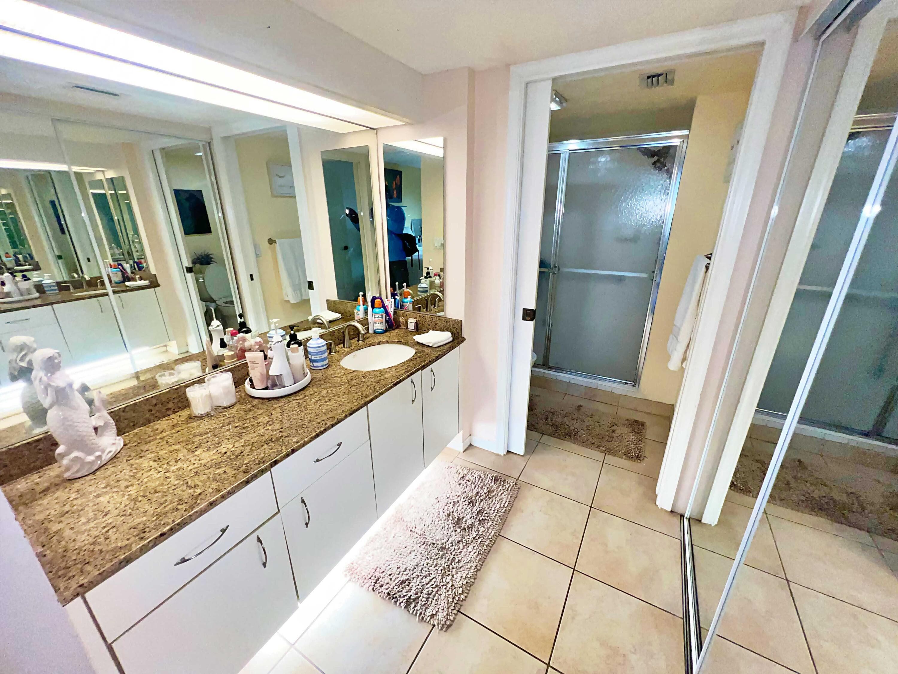 Condominium in Tamarac — photo 22 of 29