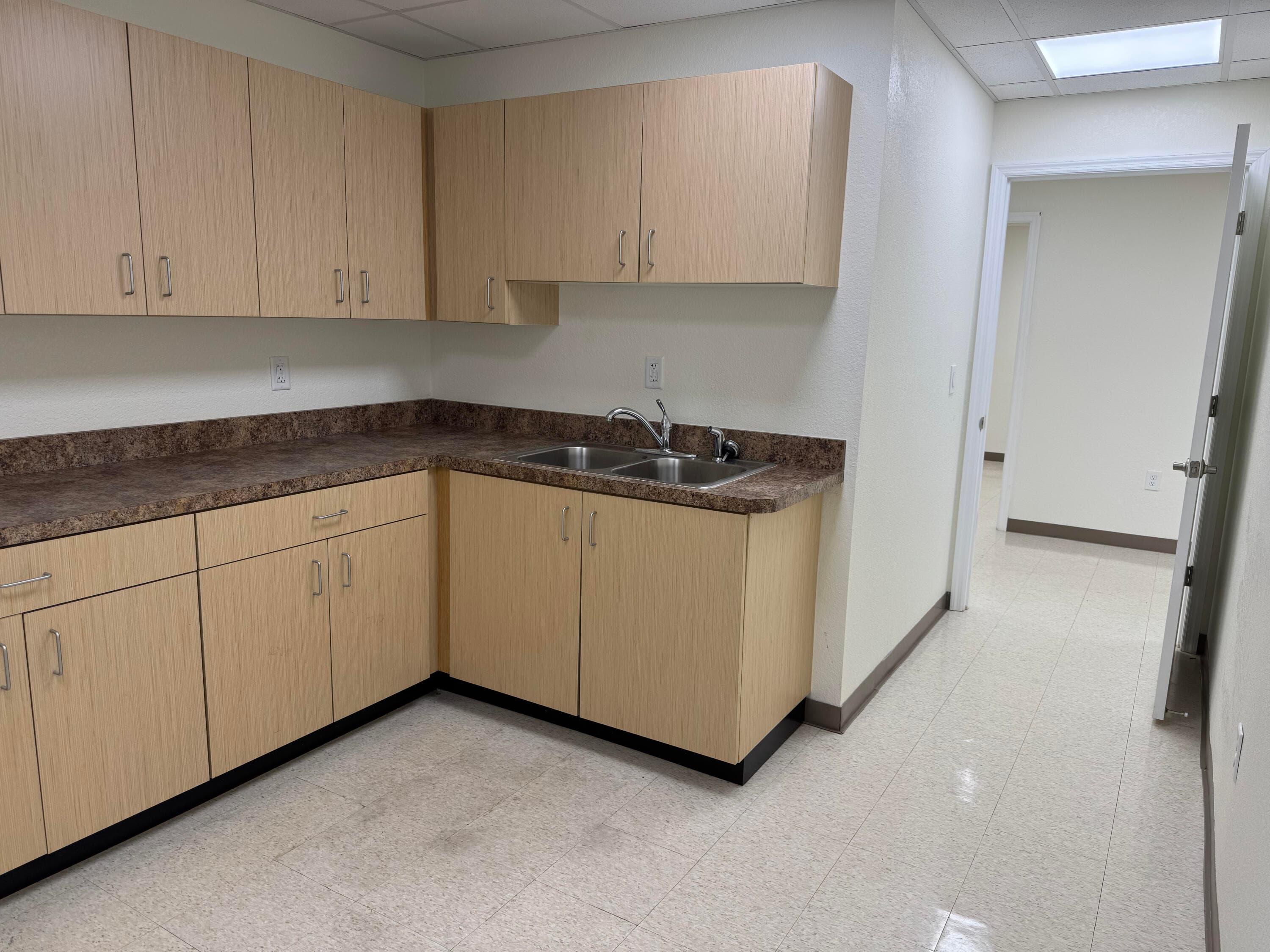3205 Medical Way, Sebring, FL 33870 — photo 4 of 10
