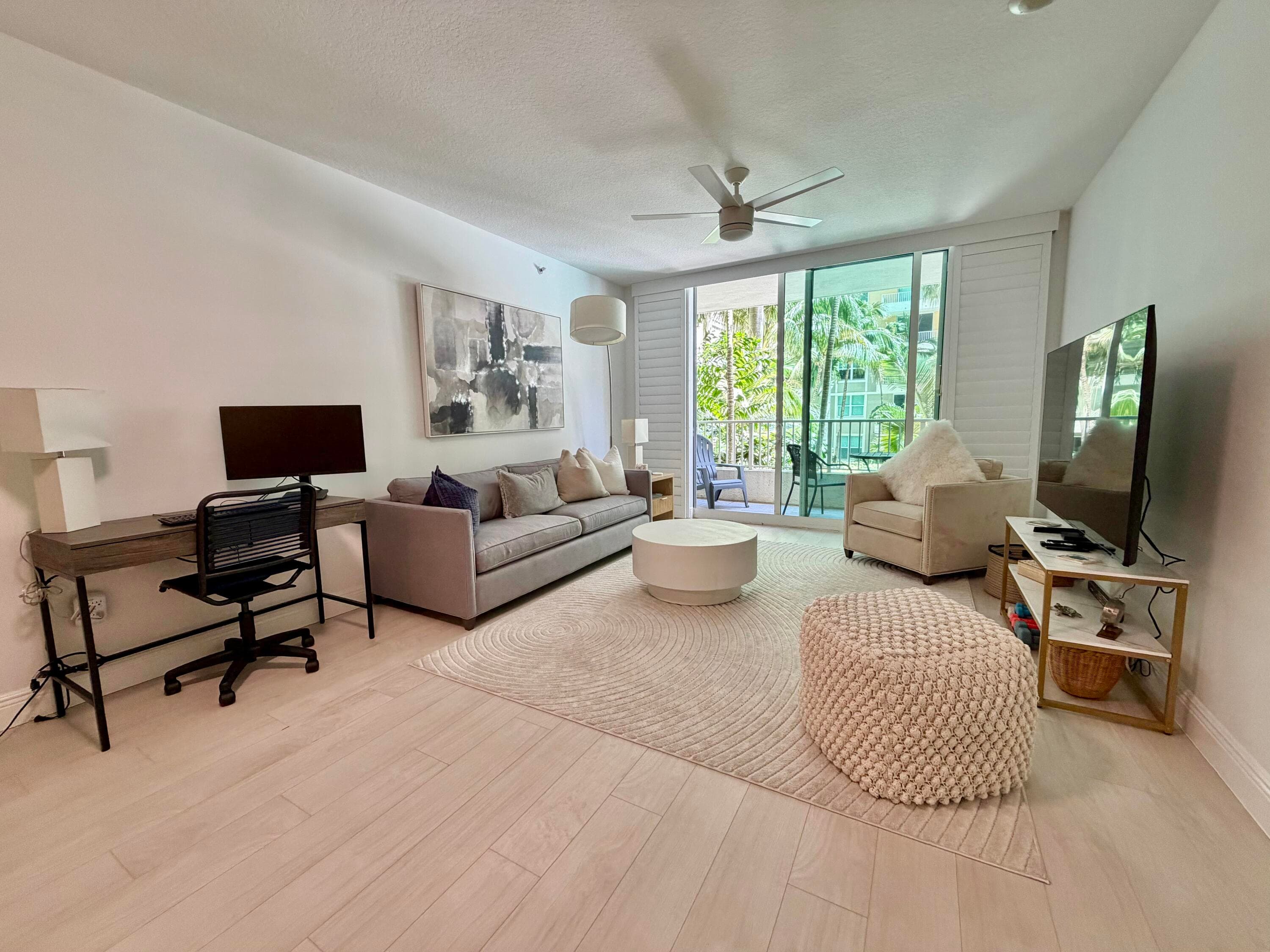 625 Casa Loma Boulevard 207, Boynton Beach, FL 33435 — photo