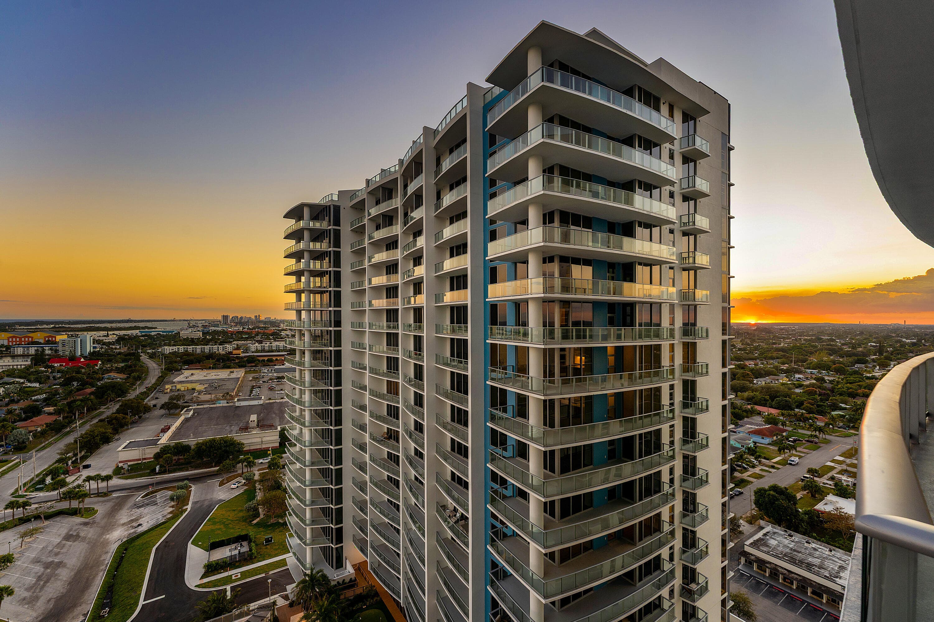 220 Lake Shore Drive 1911, Lake Park, FL 33403 — photo 8 of 65