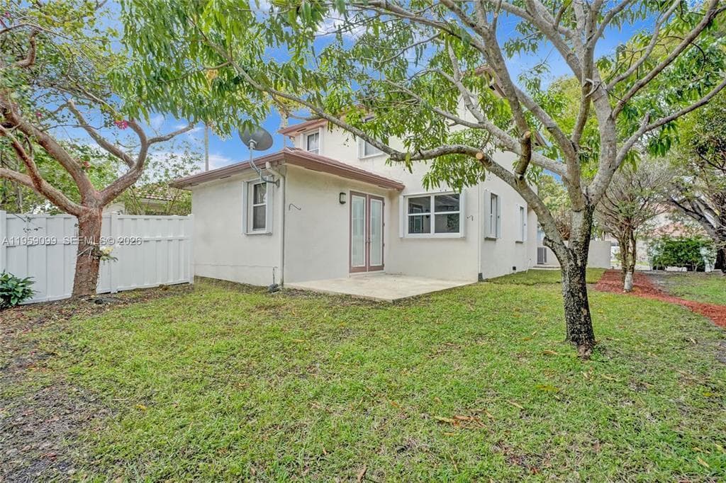 218 NW 75th Terrace, Plantation, FL 33317 — photo 5 of 5