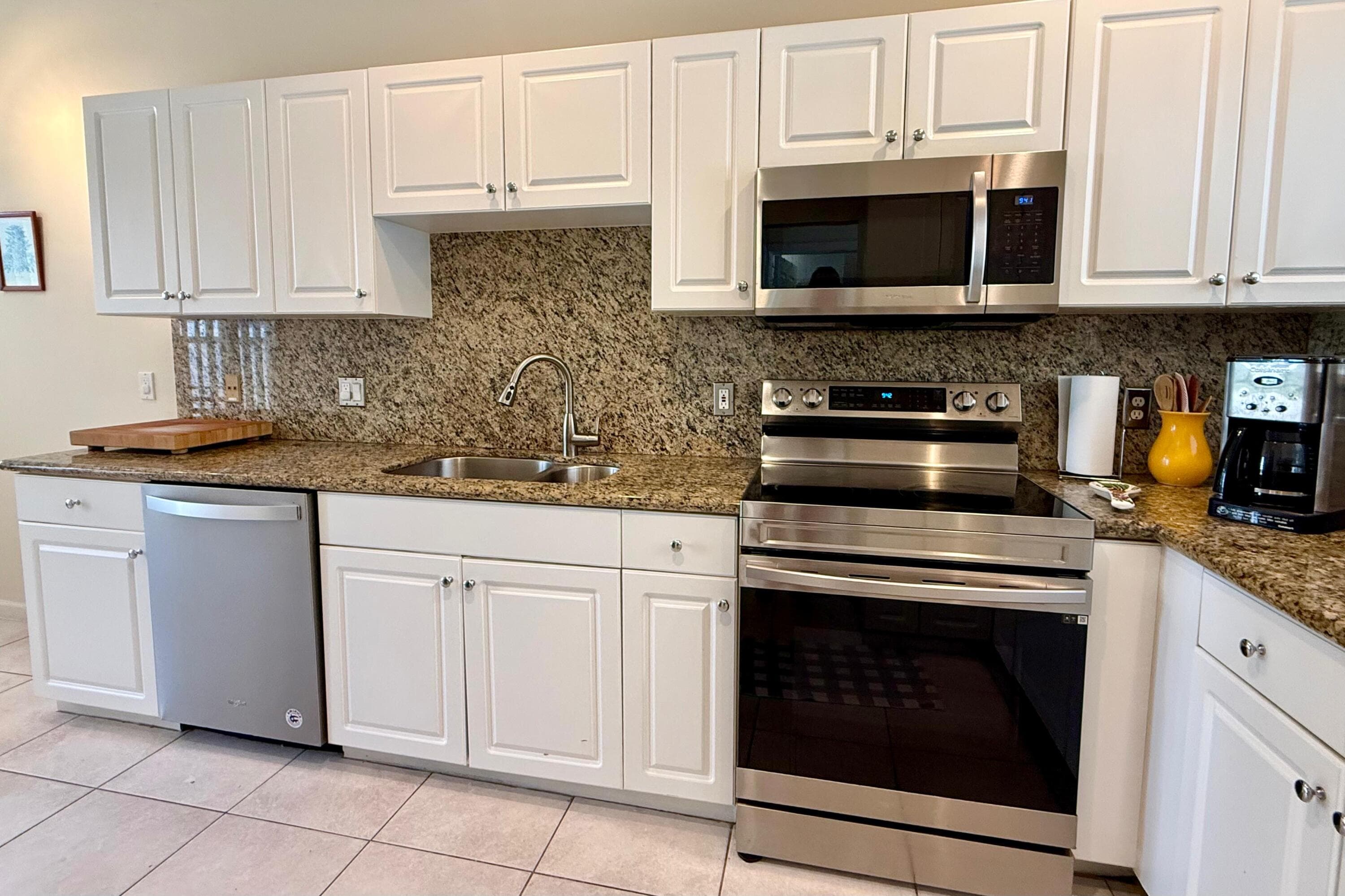 619 NE 7th Avenue, Delray Beach, FL 33483 — photo 13 of 39