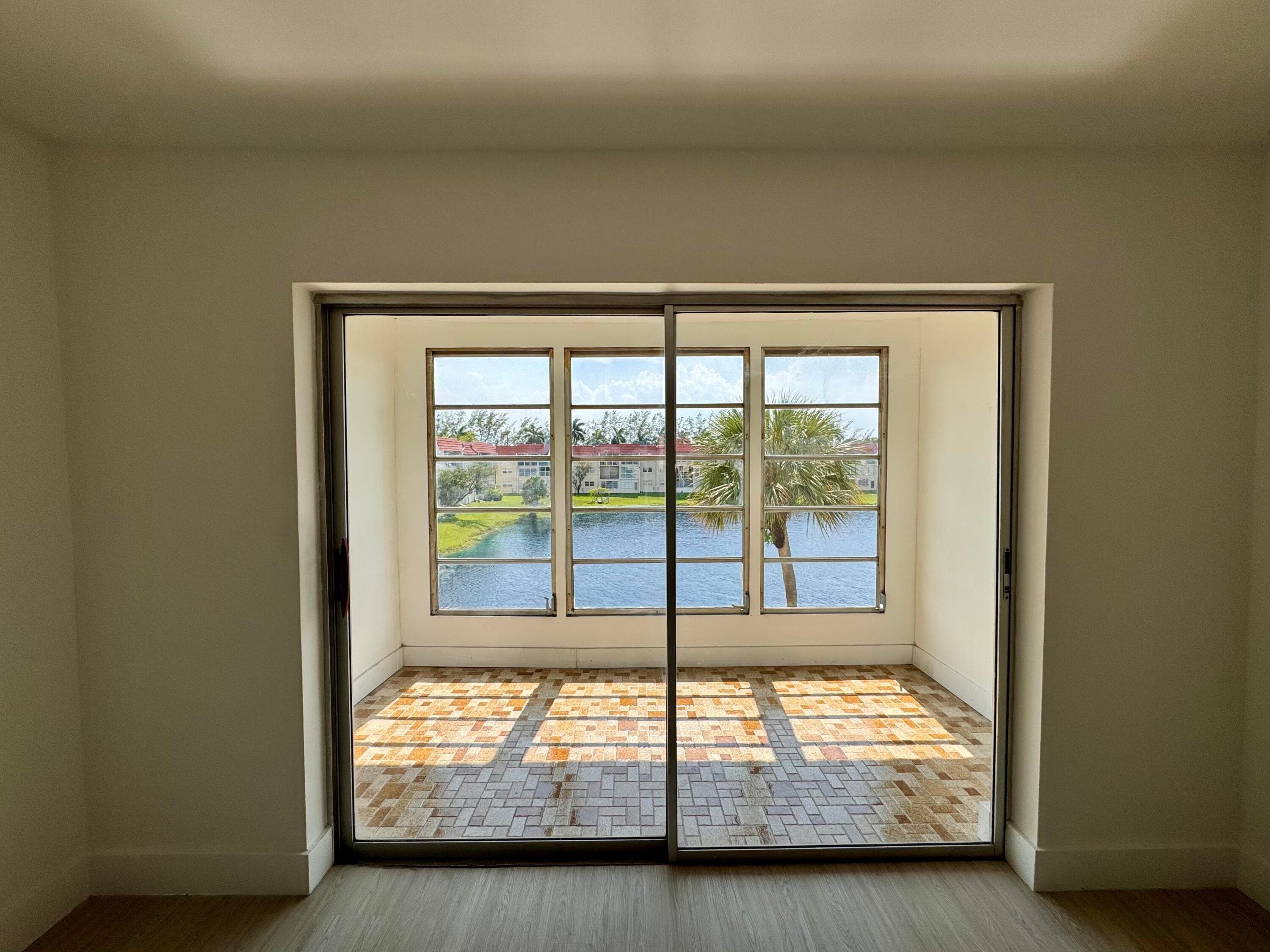 2831 E Sunrise Lakes Drive E 311, Sunrise, FL 33322 — photo 12 of 19