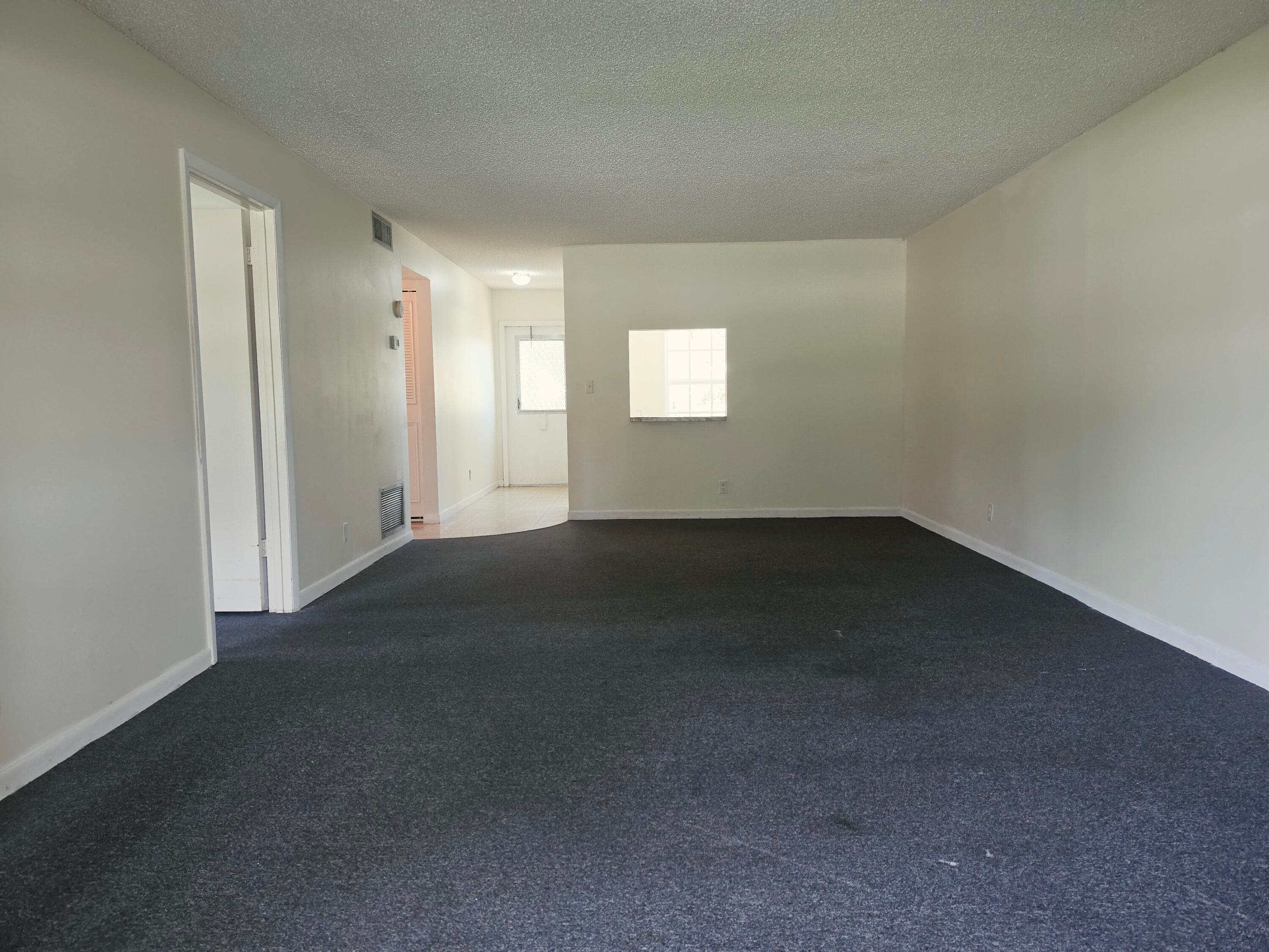 713 Nantucket Circle B, Lake Worth, FL 33467 — photo 5 of 17