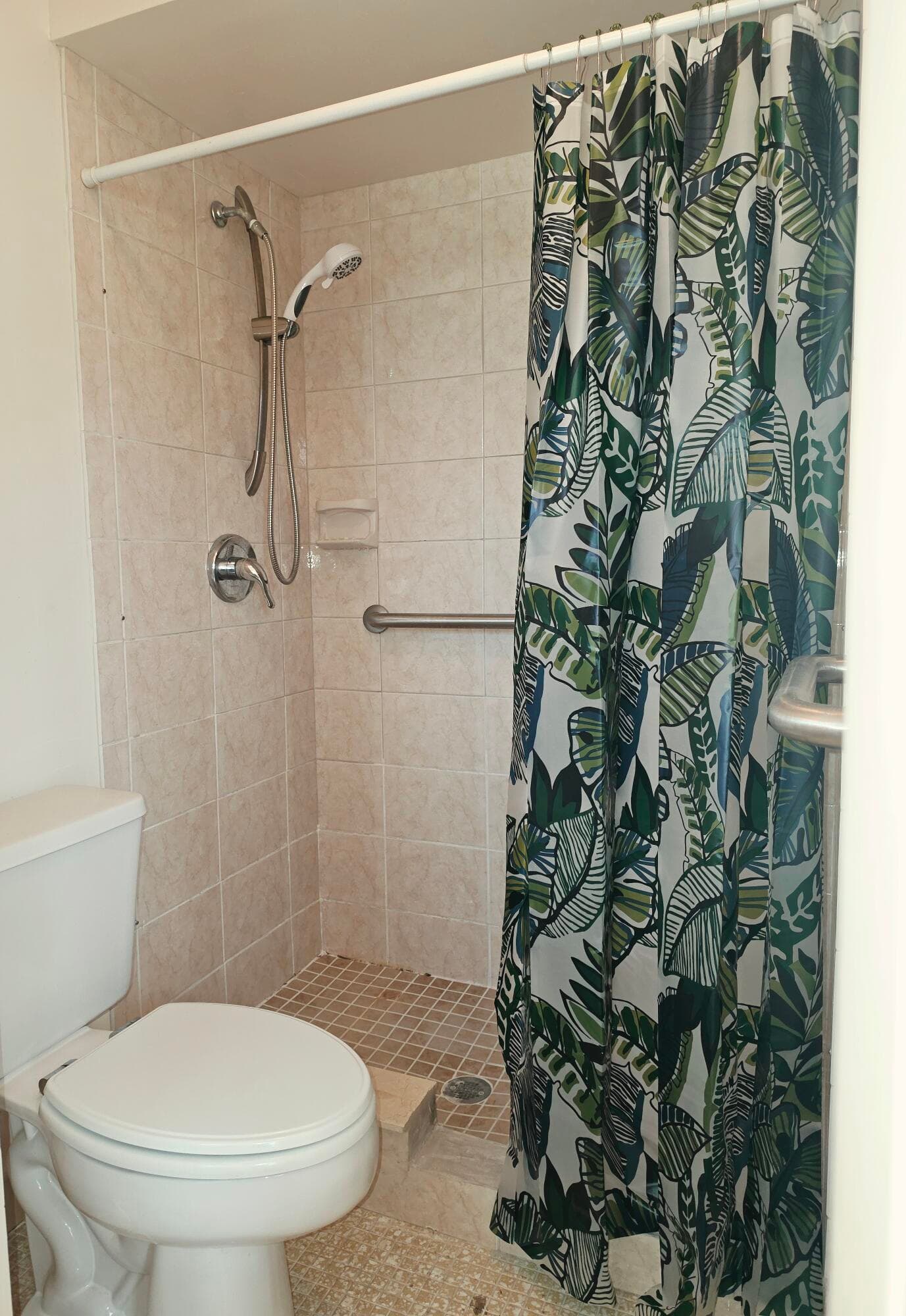 713 Nantucket Circle B, Lake Worth, FL 33467 — photo 11 of 17