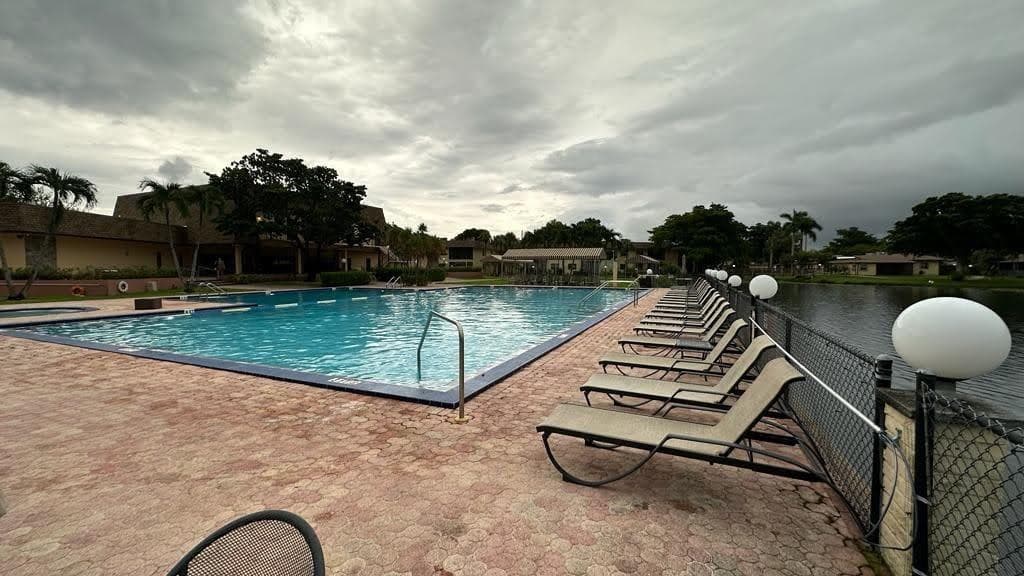 100 Berkley Road 109, Hollywood, FL 33024 — photo 38 of 54