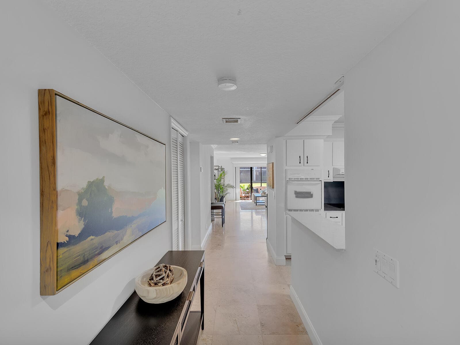359 Lakeview Drive 102, Weston, FL 33326 — photo 4 of 30