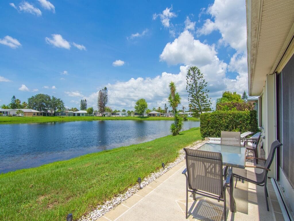 6704 Picante Circle, Fort Pierce, FL 34951 — photo 12 of 63
