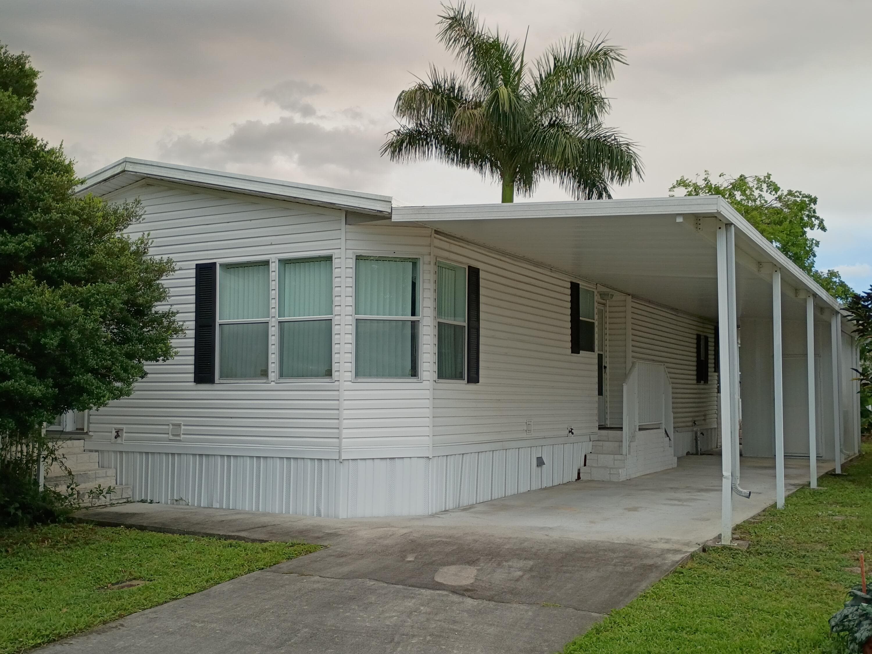 2080 SW 85th Avenue, Davie, FL 33324 — photo 1 of 23