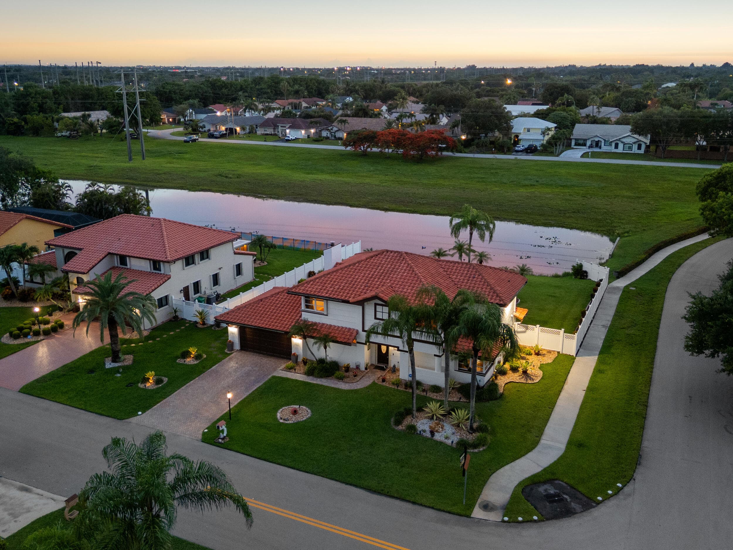 6431 Olde Moat Way, Davie, FL 33331 — photo 8 of 59