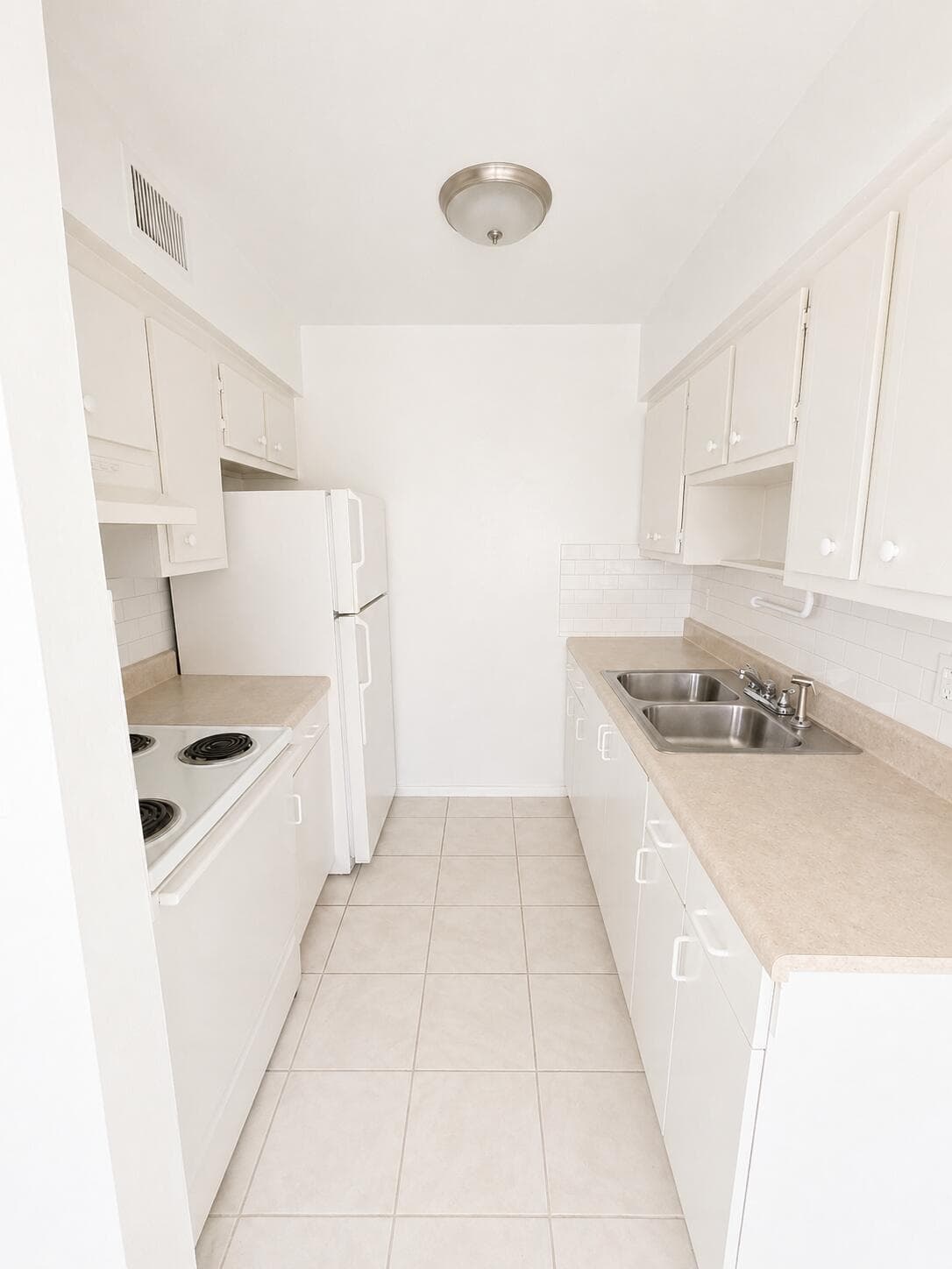1401 NE 17th Court 208, Fort Lauderdale, FL 33305 — photo 2 of 14