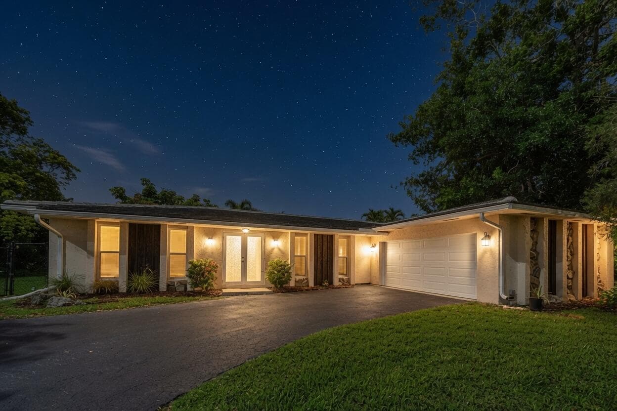 11901 NW 25th Street, Plantation, FL 33323 — photo 10 of 77