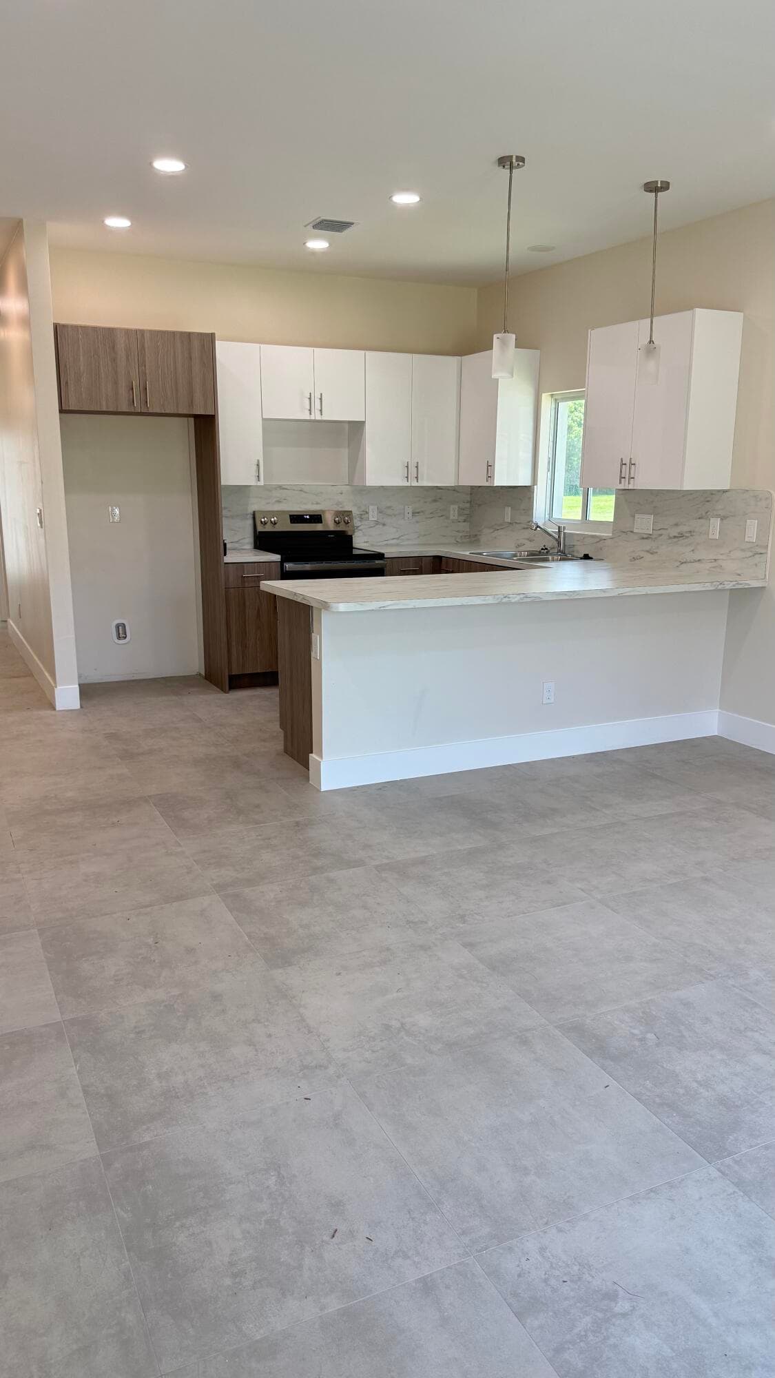 2007 N 49th Street, Fort Pierce, FL 34947 — photo 4 of 16