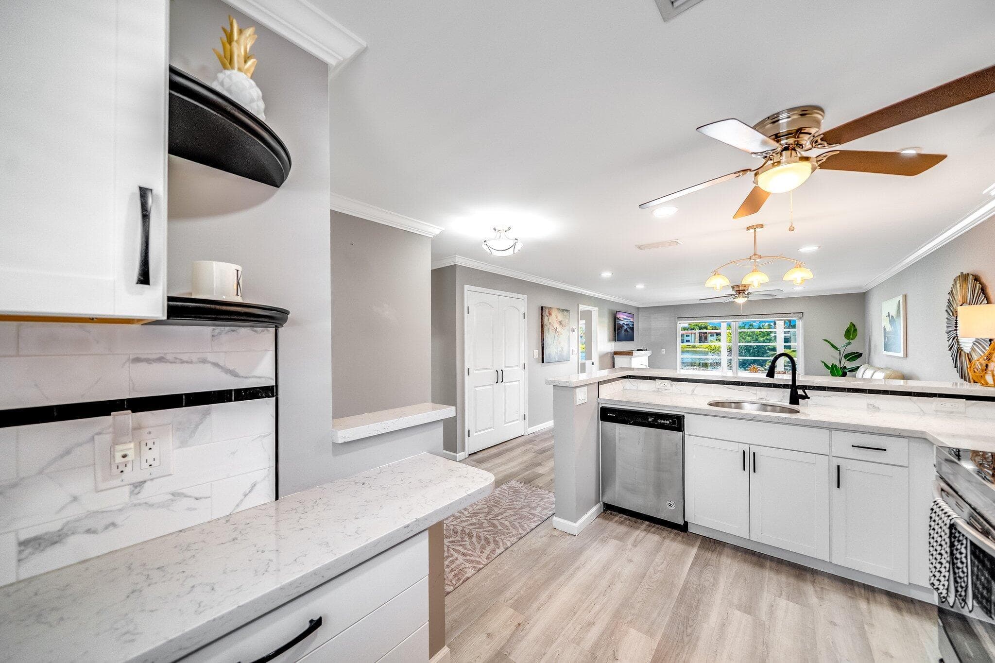 154 Lake Dora Drive, West Palm Beach, FL 33411 — photo 13 of 34