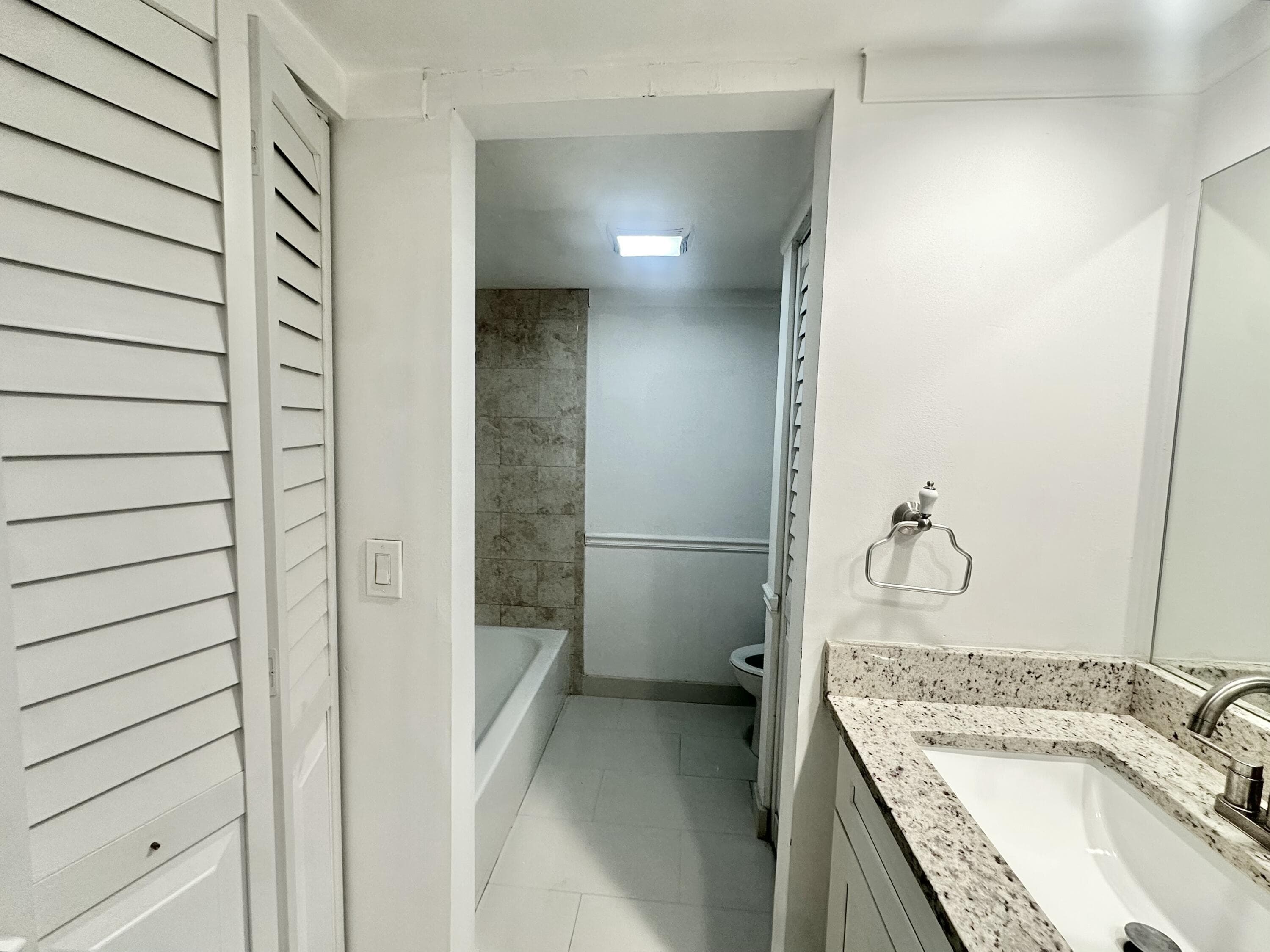 173 Lake Arbor Drive, Palm Springs, FL 33461 — photo 25 of 29