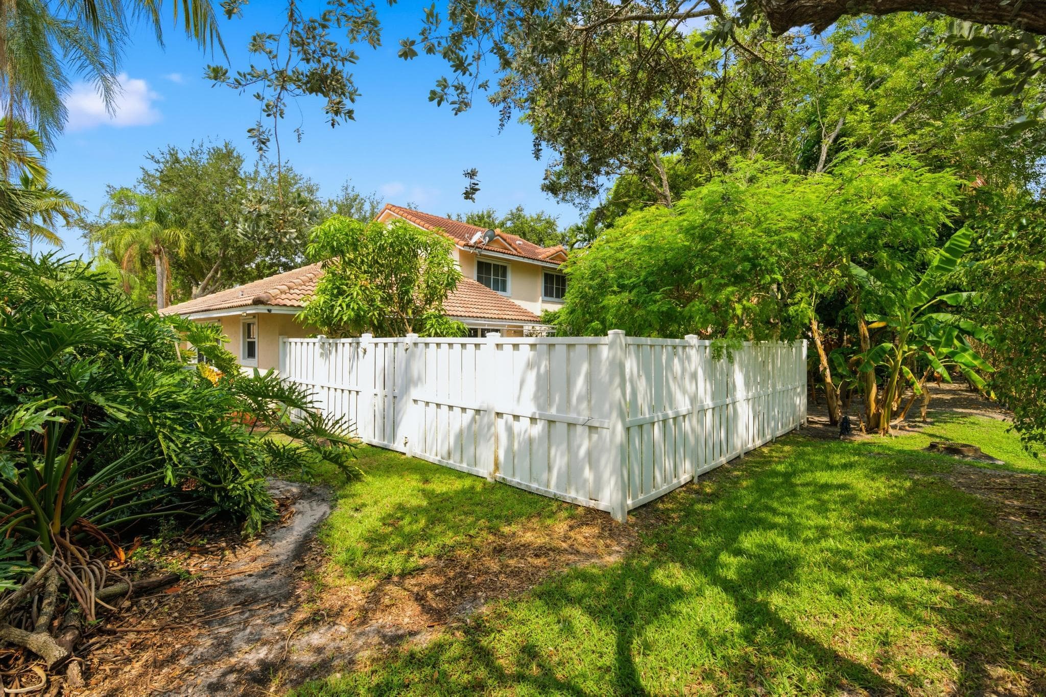 8417 NW 40th Court, Sunrise, FL 33351 — photo 25 of 27