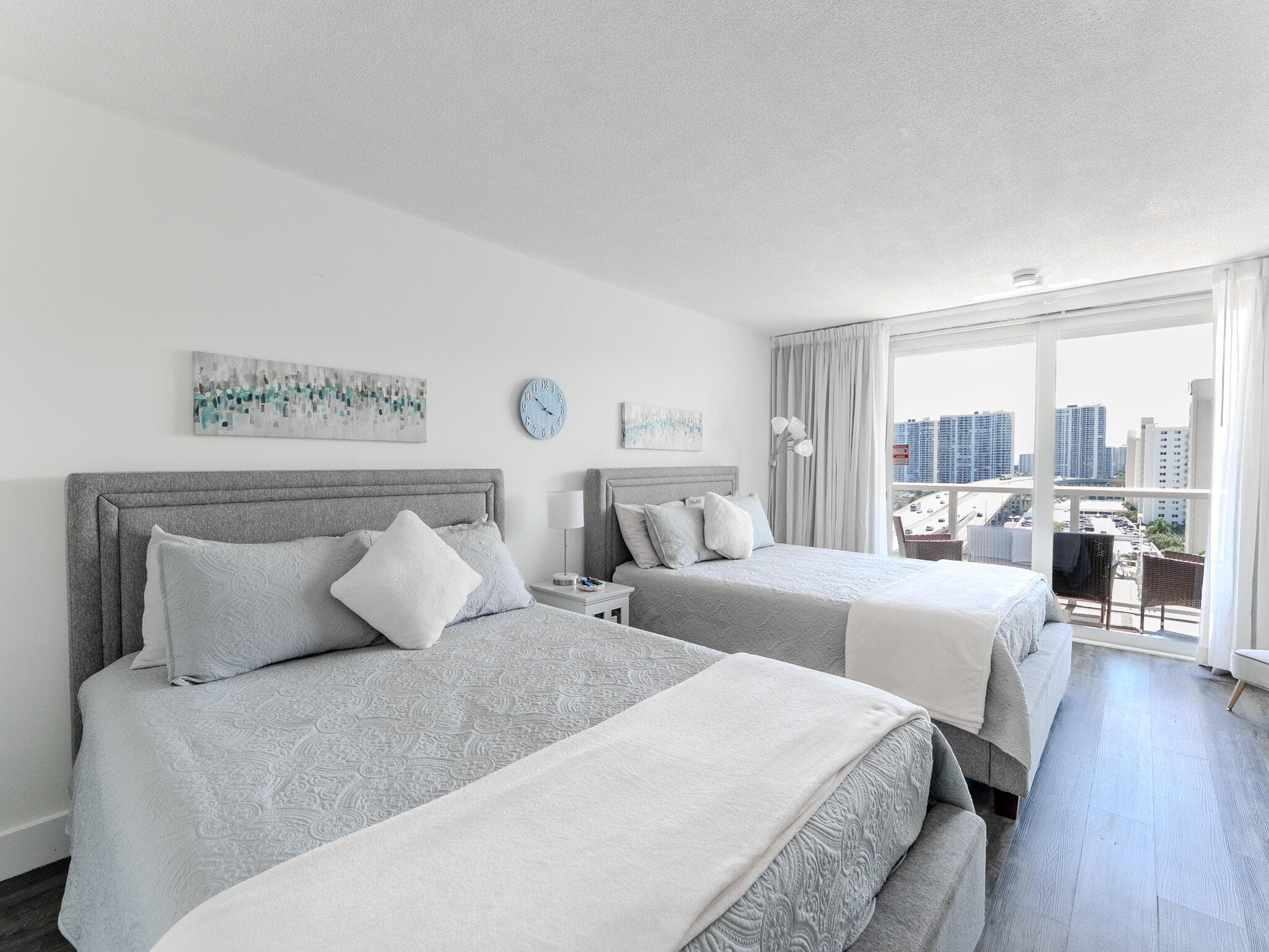 19201 Collins Avenue 1038, Sunny Isles Beach, FL 33160 — photo 6 of 17