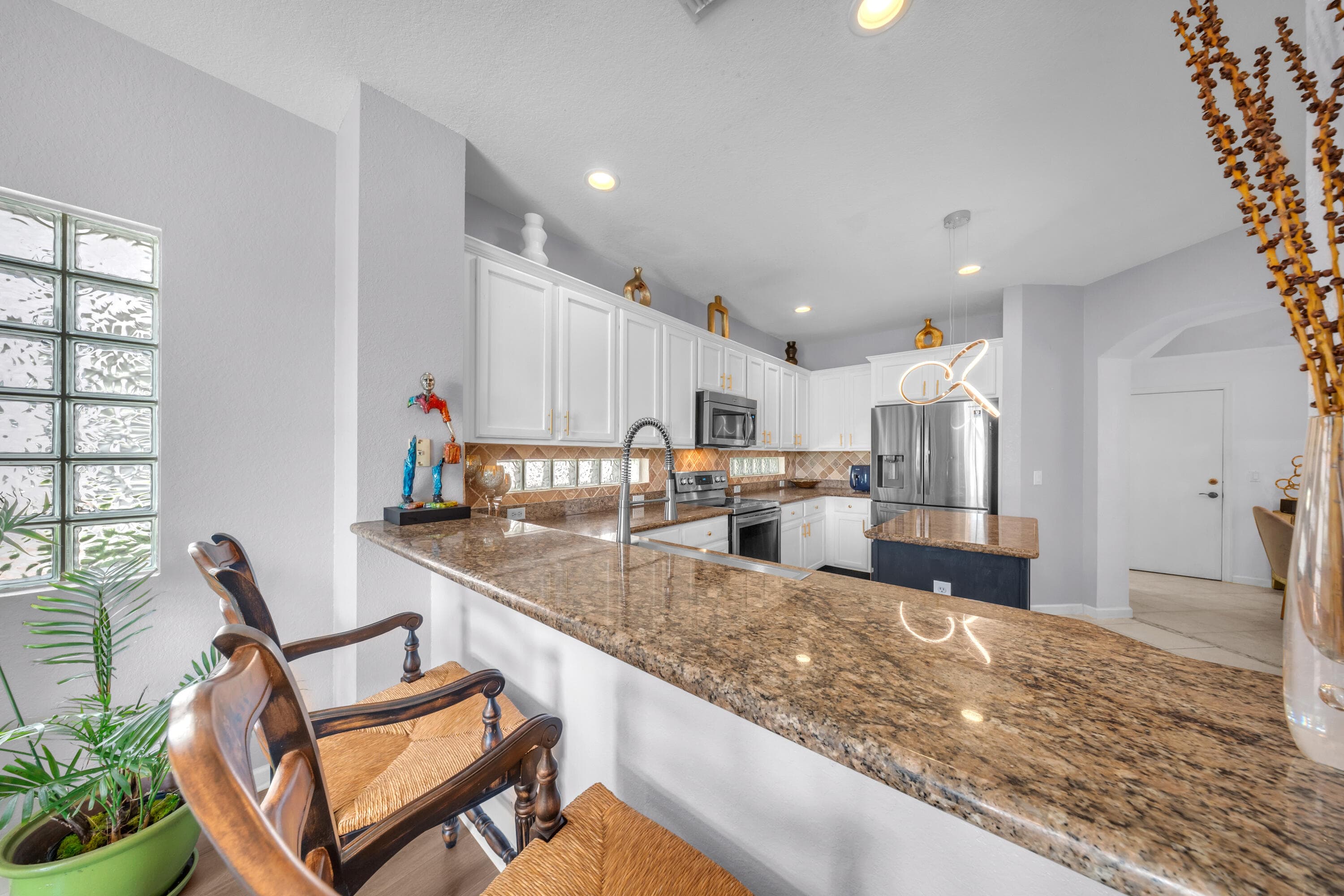 726 Gazetta Way, West Palm Beach, FL 33413 — photo 15 of 53
