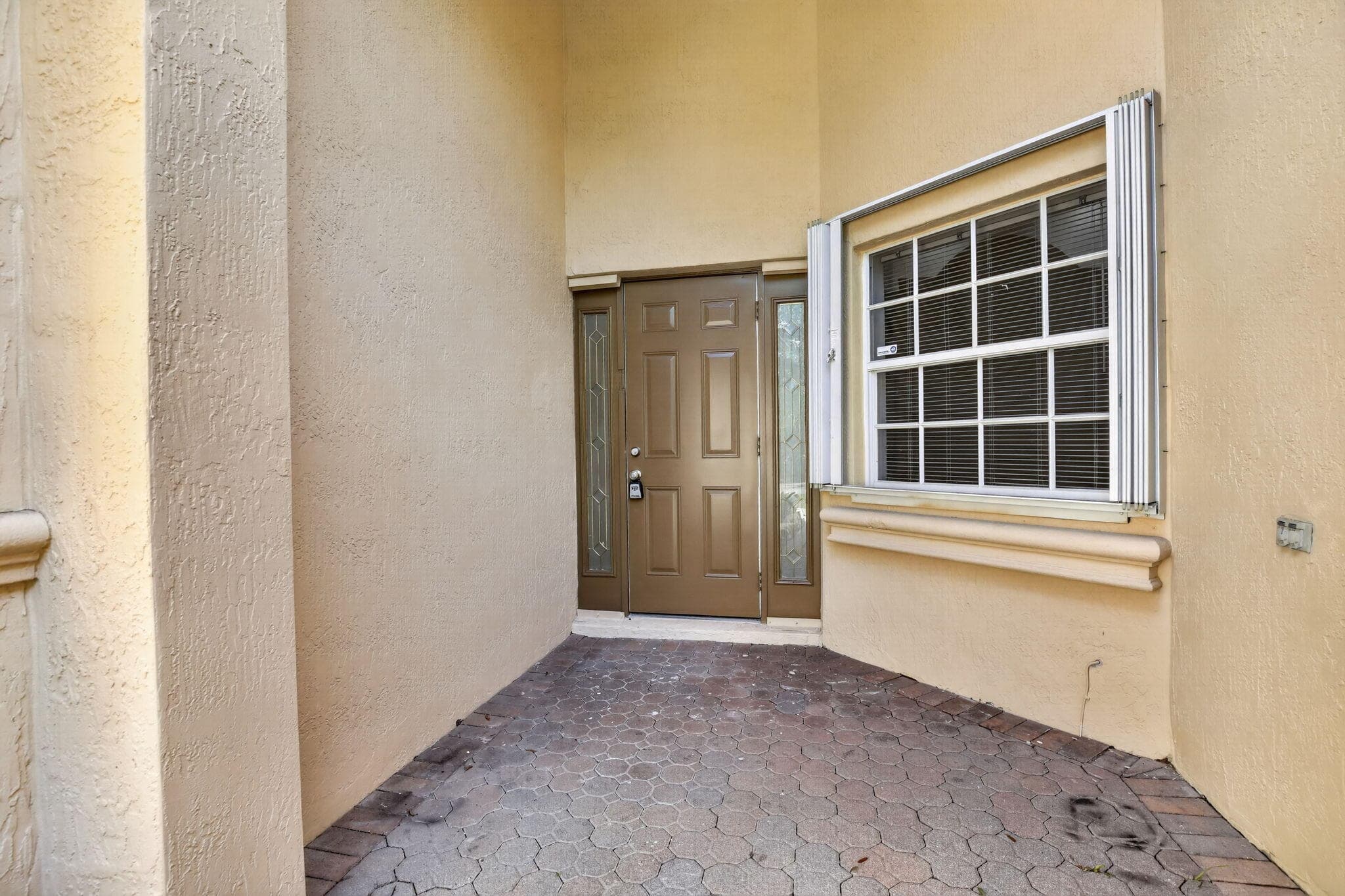 1445 SW 11th Place, Fort Lauderdale, FL 33315 — photo 5 of 53