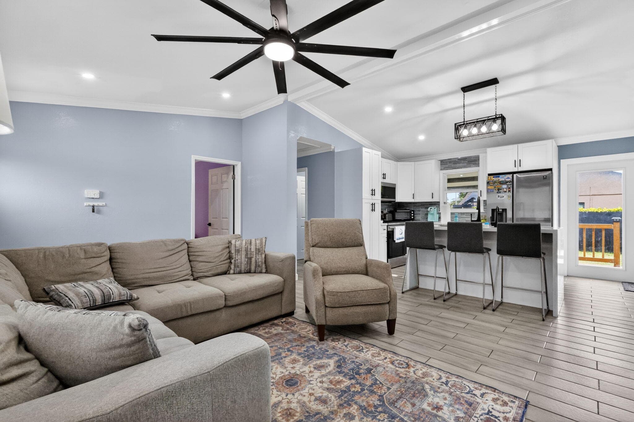 202 Elaine Circle W, West Palm Beach, FL 33409 — photo 7 of 44