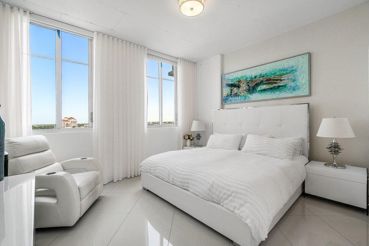 300 S Australian Avenue 1418, West Palm Beach, FL 33401 — photo 13 of 48