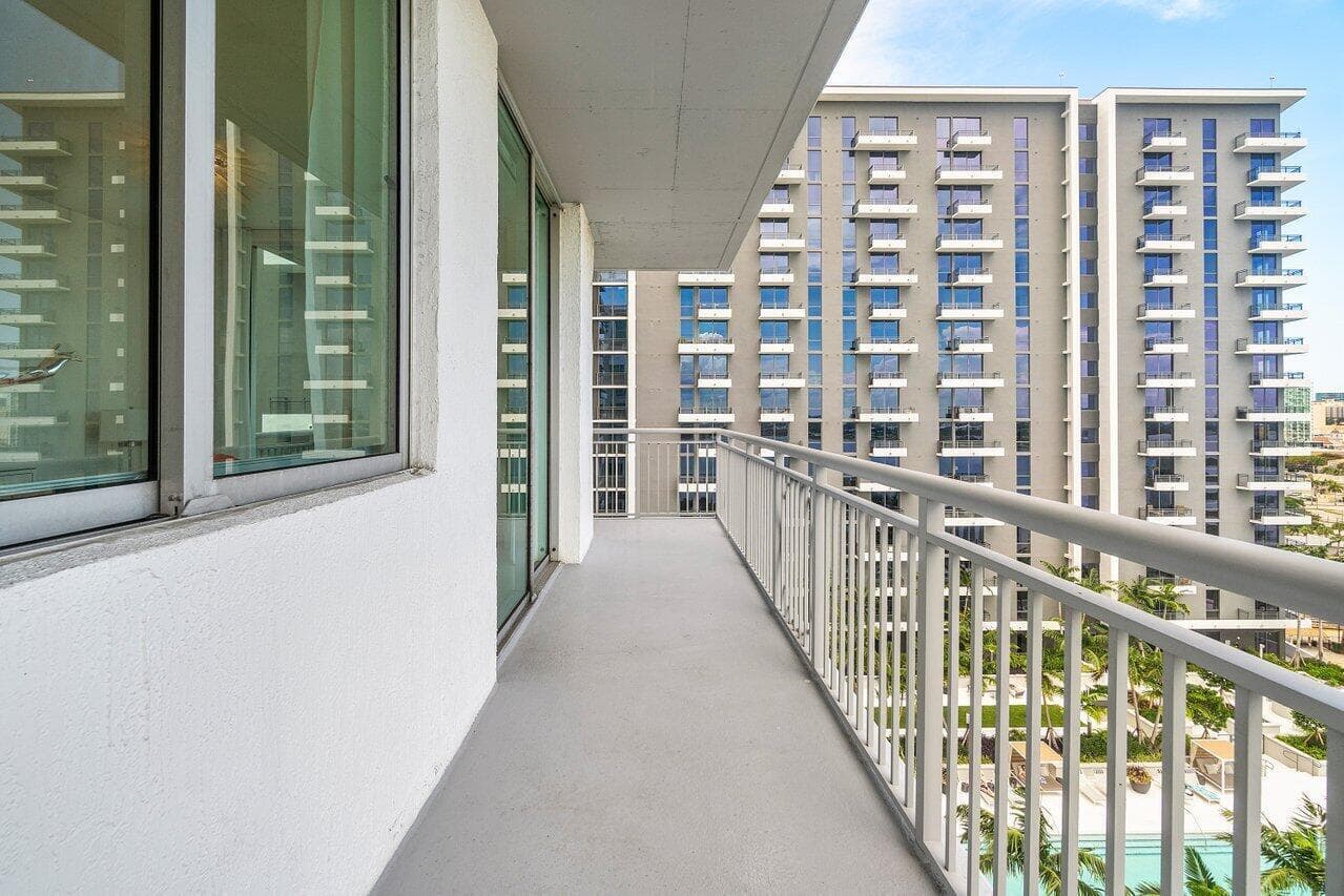 300 S Australian Avenue 1418, West Palm Beach, FL 33401 — photo 26 of 48