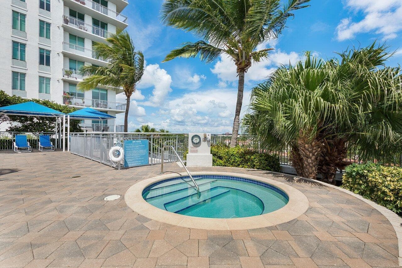 300 S Australian Avenue 1418, West Palm Beach, FL 33401 — photo 32 of 48