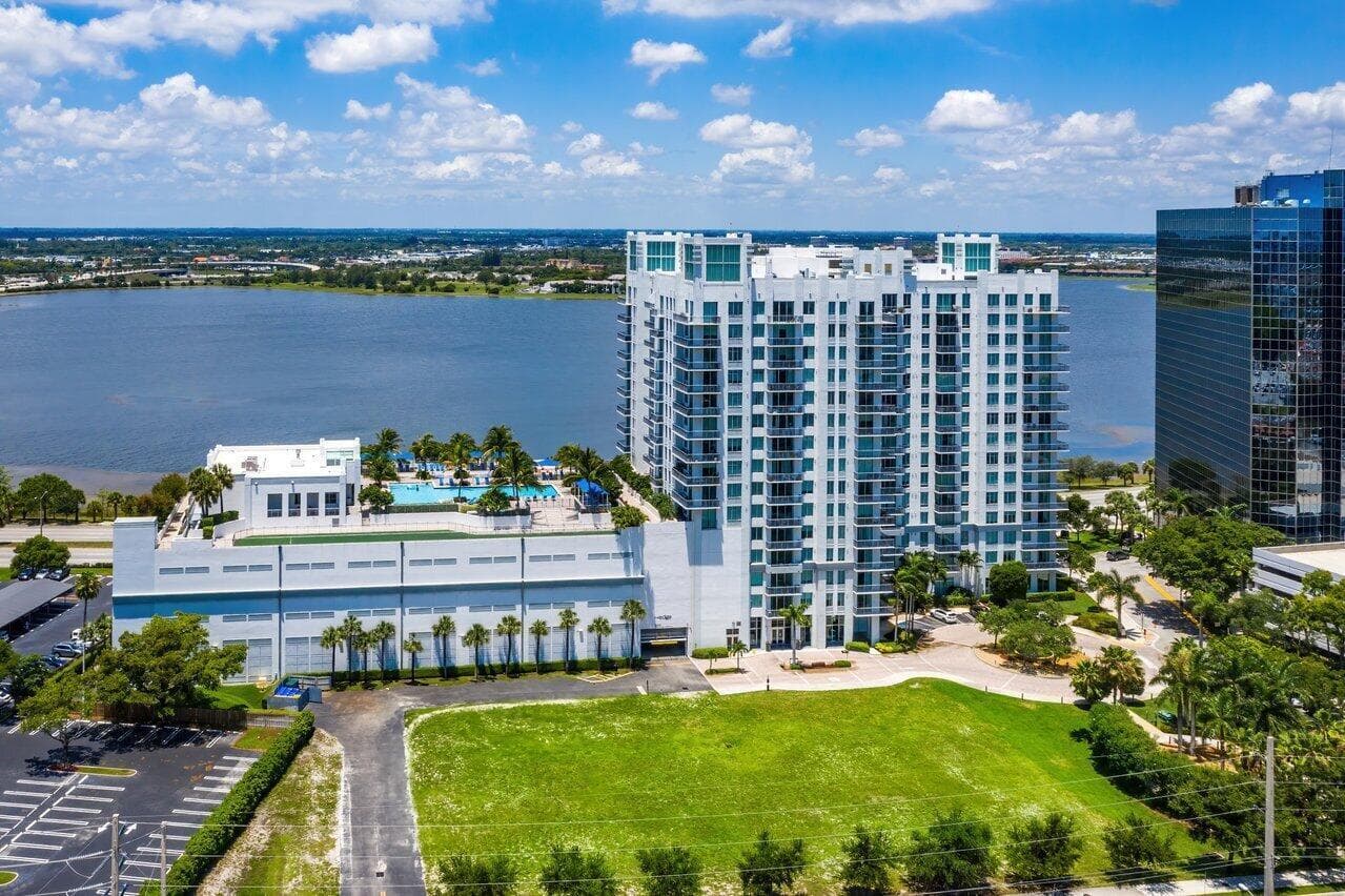 300 S Australian Avenue 1418, West Palm Beach, FL 33401 — photo 40 of 48
