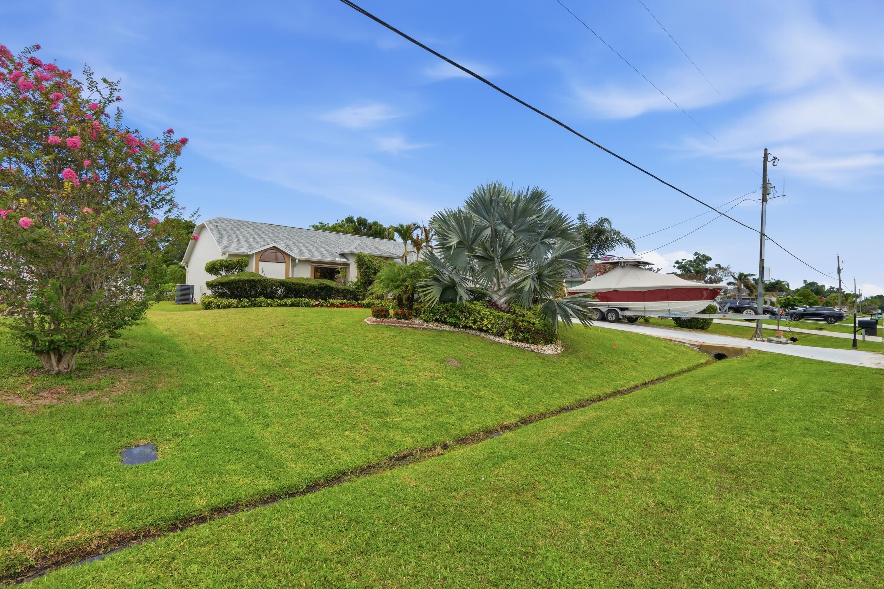 383 SE Whitmore Drive, Port St. Lucie, FL 34984 — photo 3 of 58