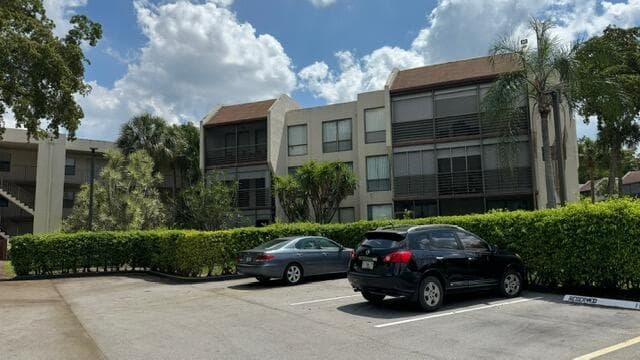 8050 W Mcnab Road 203, Tamarac, FL 33321 — photo